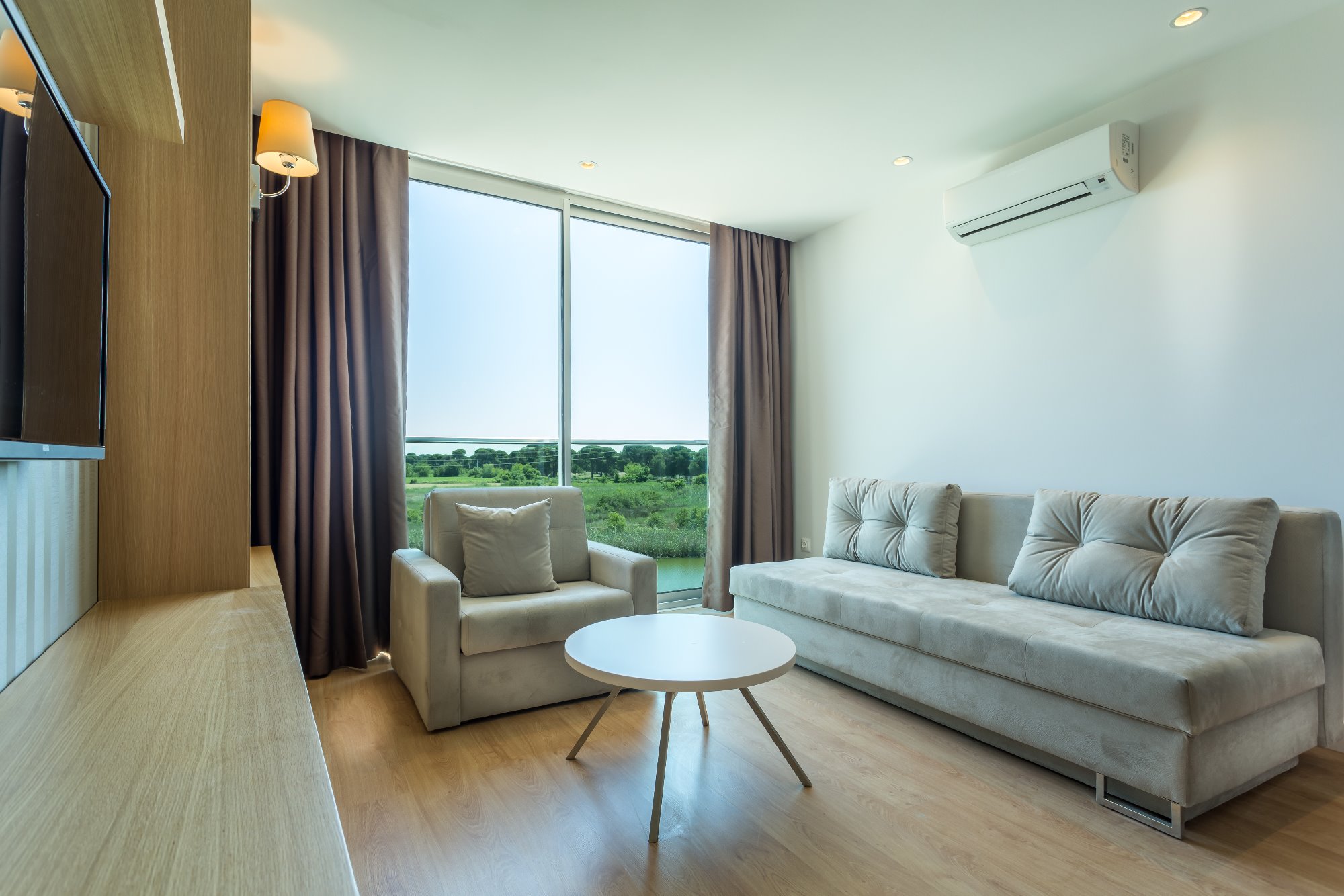 Aska River Side Anex Building Family Room 4