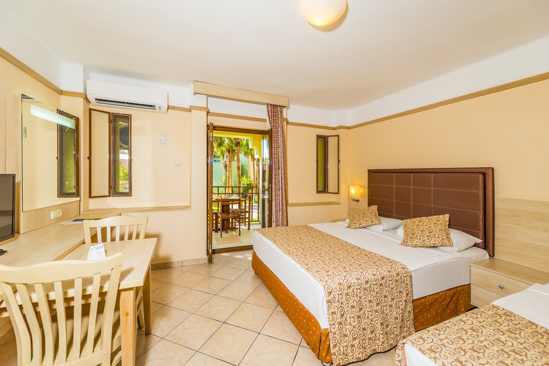 Economy Room 1