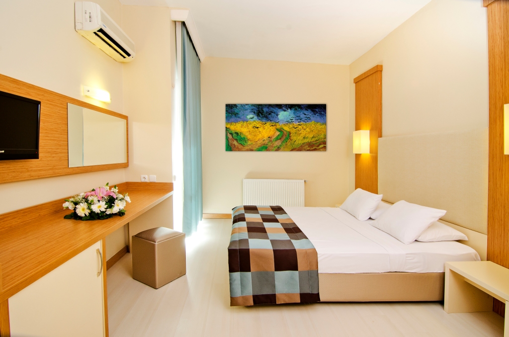 Standard Room Land View With Balcony 1
