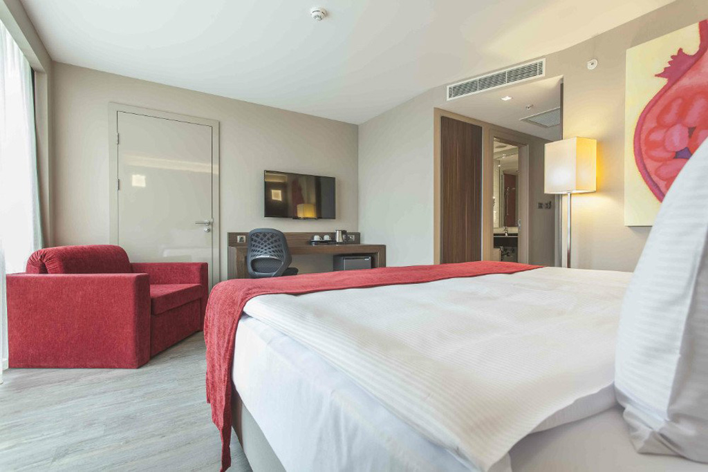 Standard Room Sea View 2