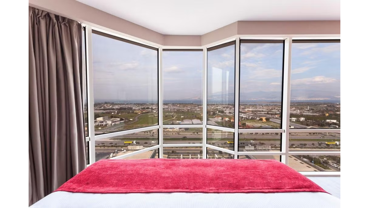 Business Corner Room Sea View 3