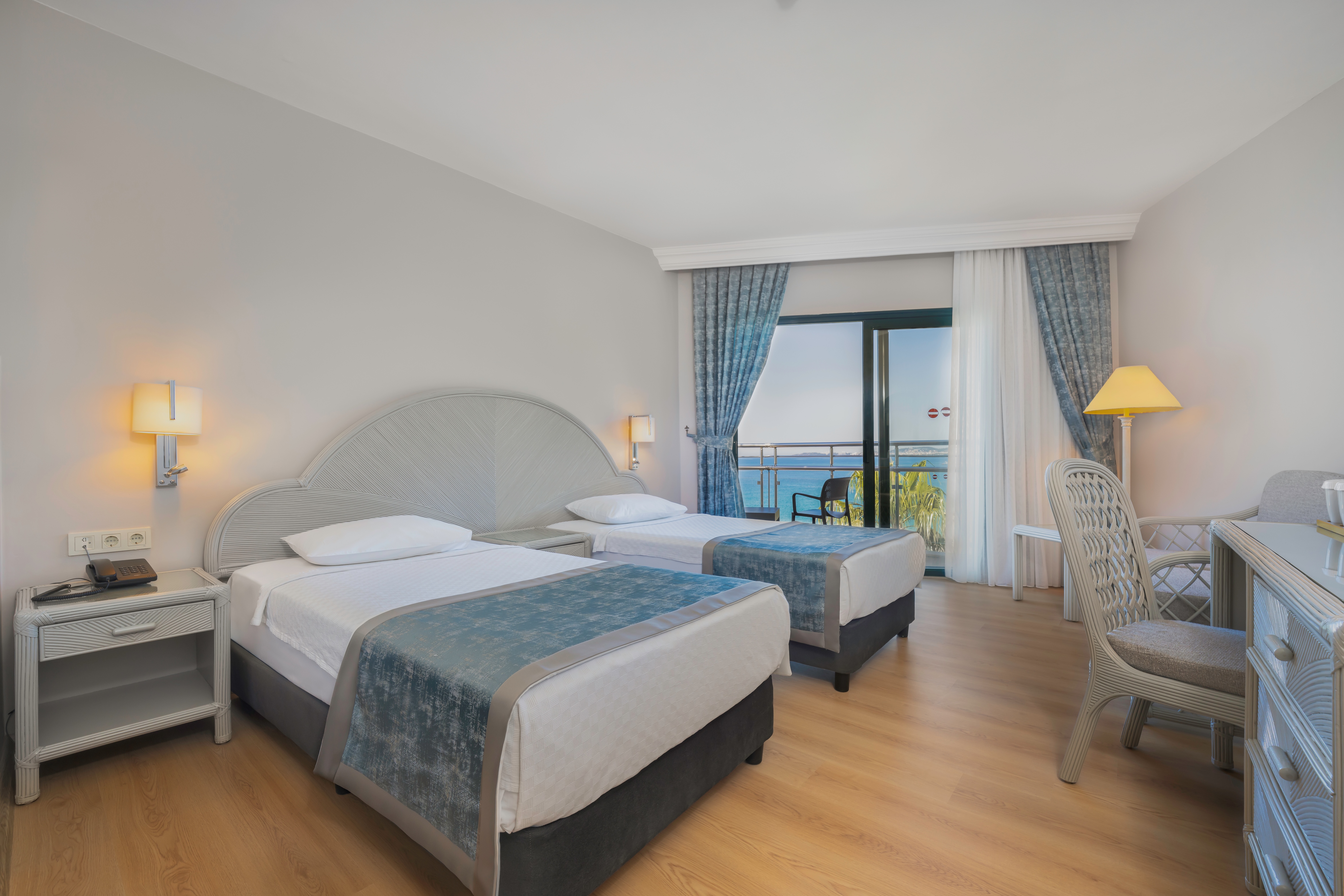 Standard Room Direct Sea View 1