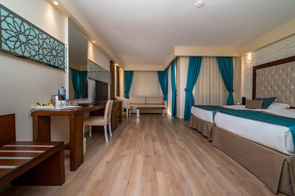 Terrace Room 1
