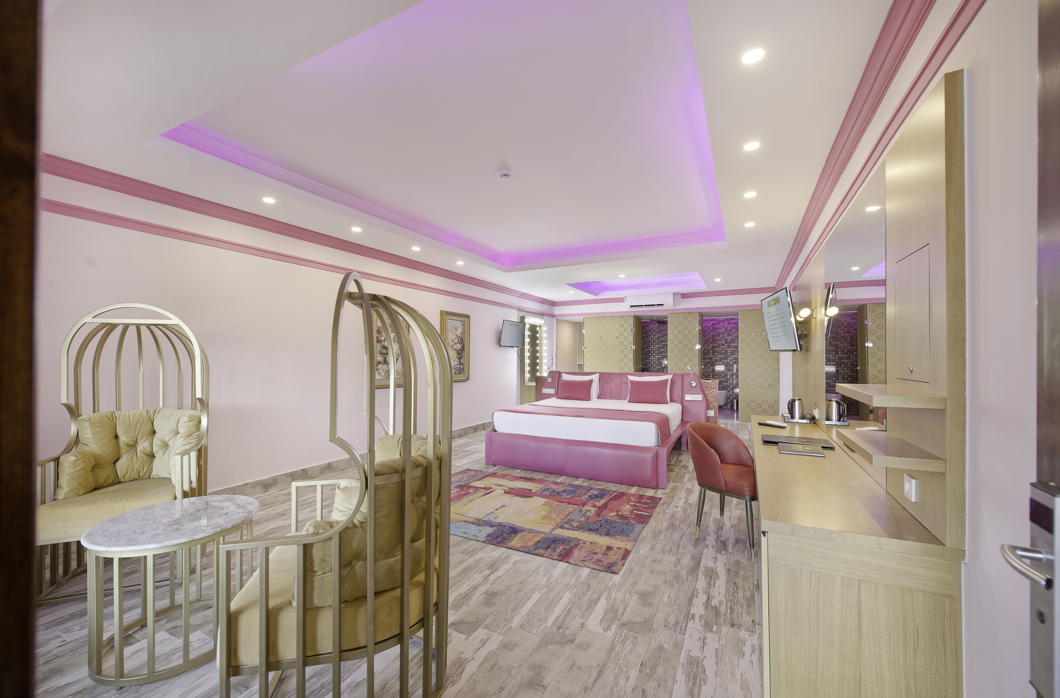 Beach Room With Jacuzzi 2