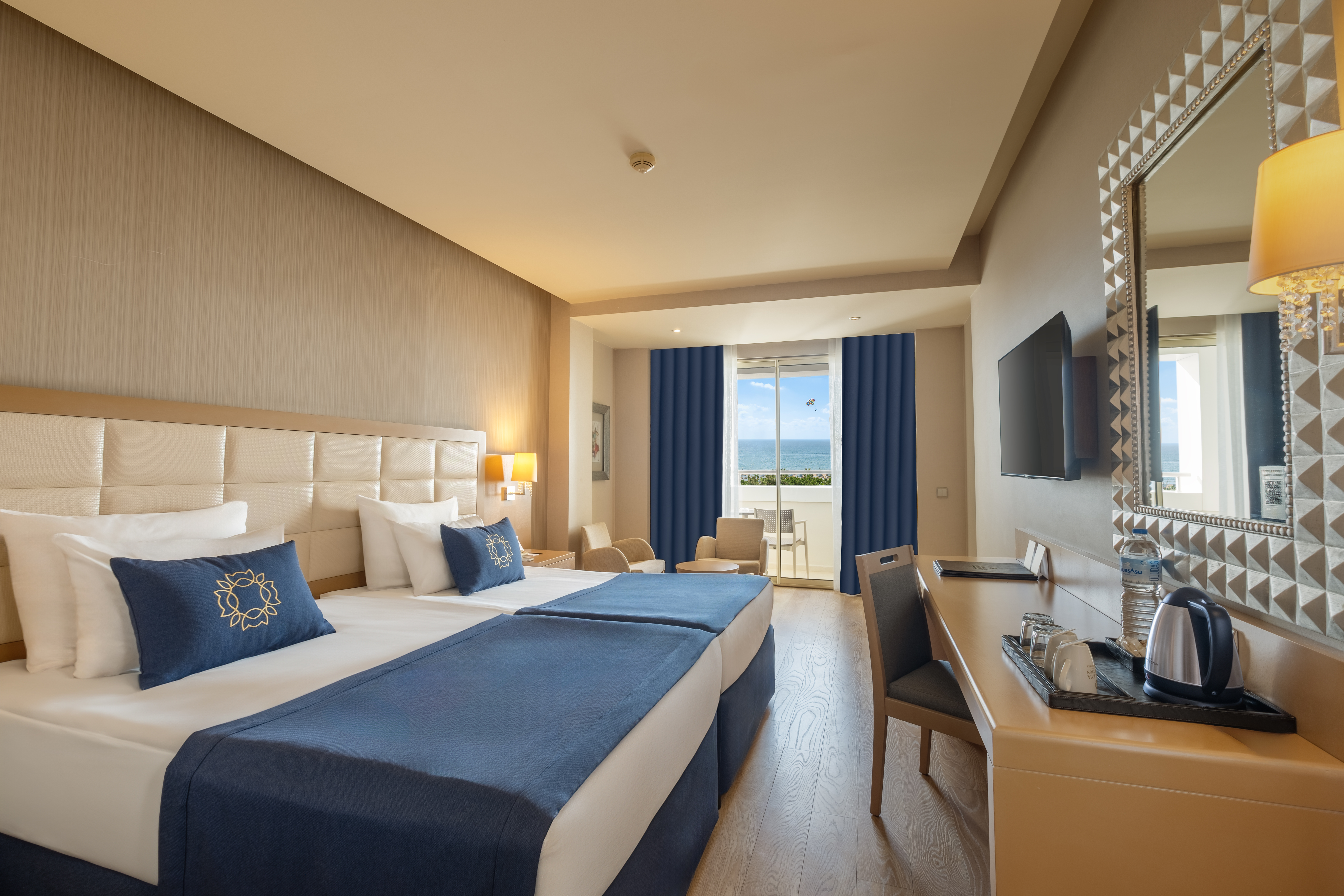 Deluxe Sea Side 2