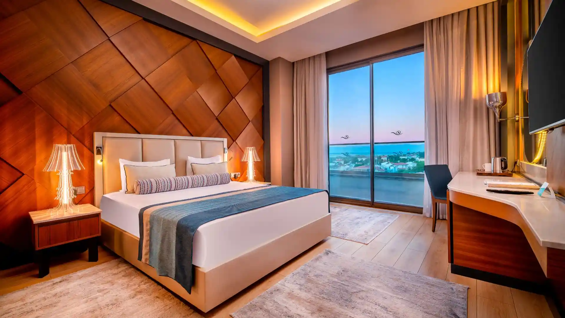 Hotel Suite Room 1