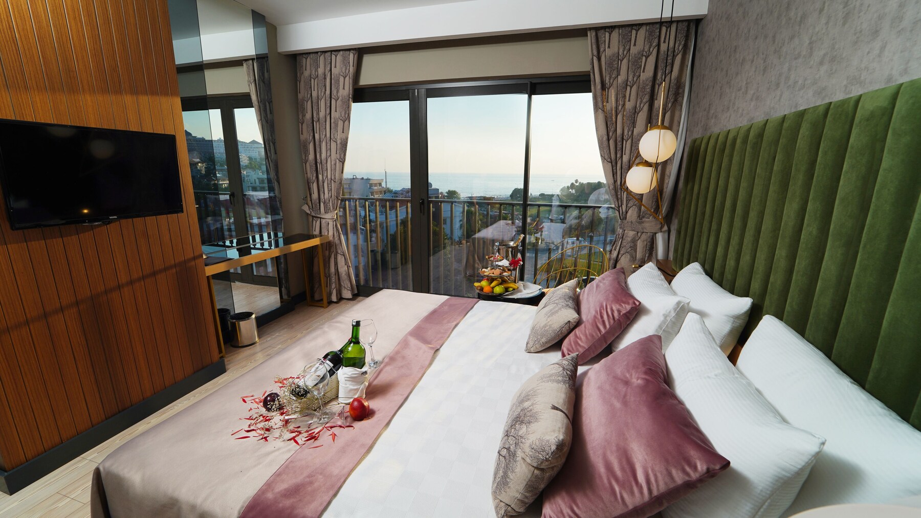Suite Room 1