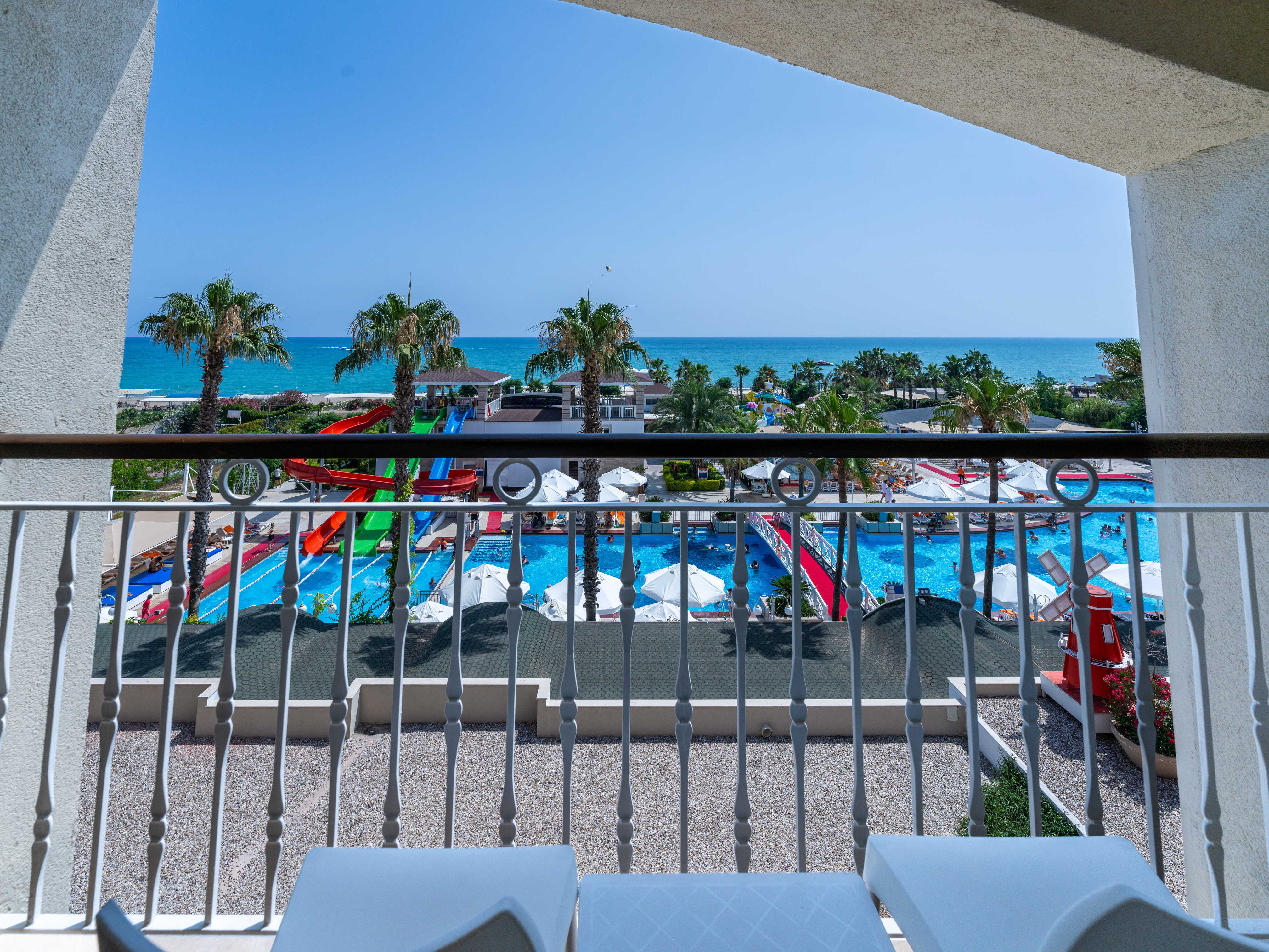 Standard Sea View 1