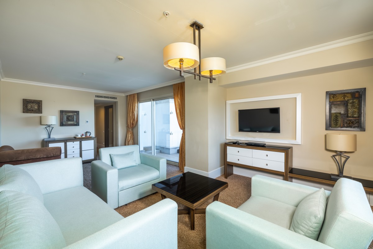 Pasha Suite 3