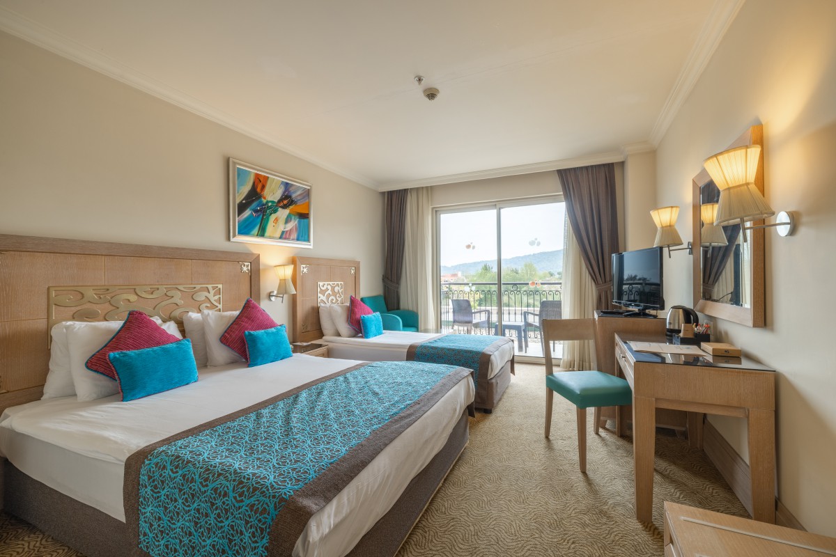 Standard Room Side Sea View 1