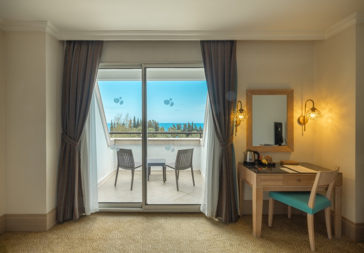 Standard Room Side Sea View 2