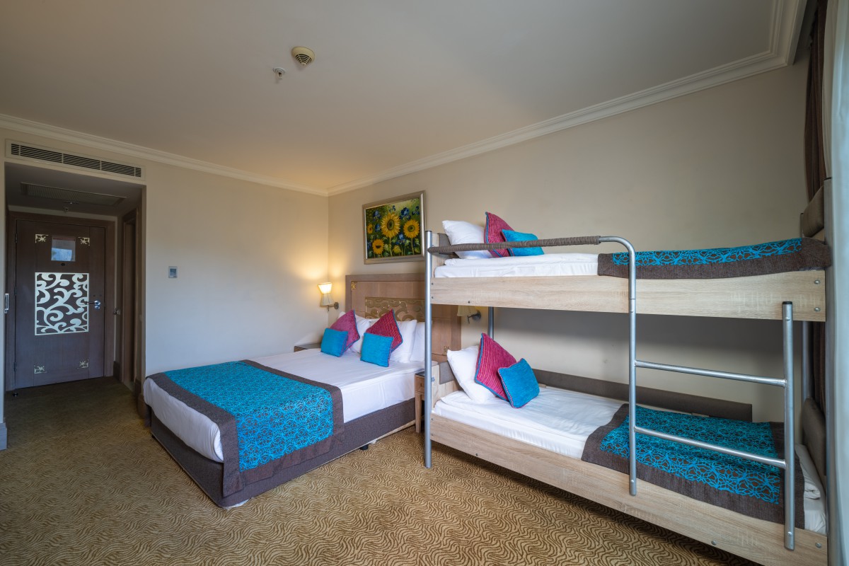 Coral Room 3