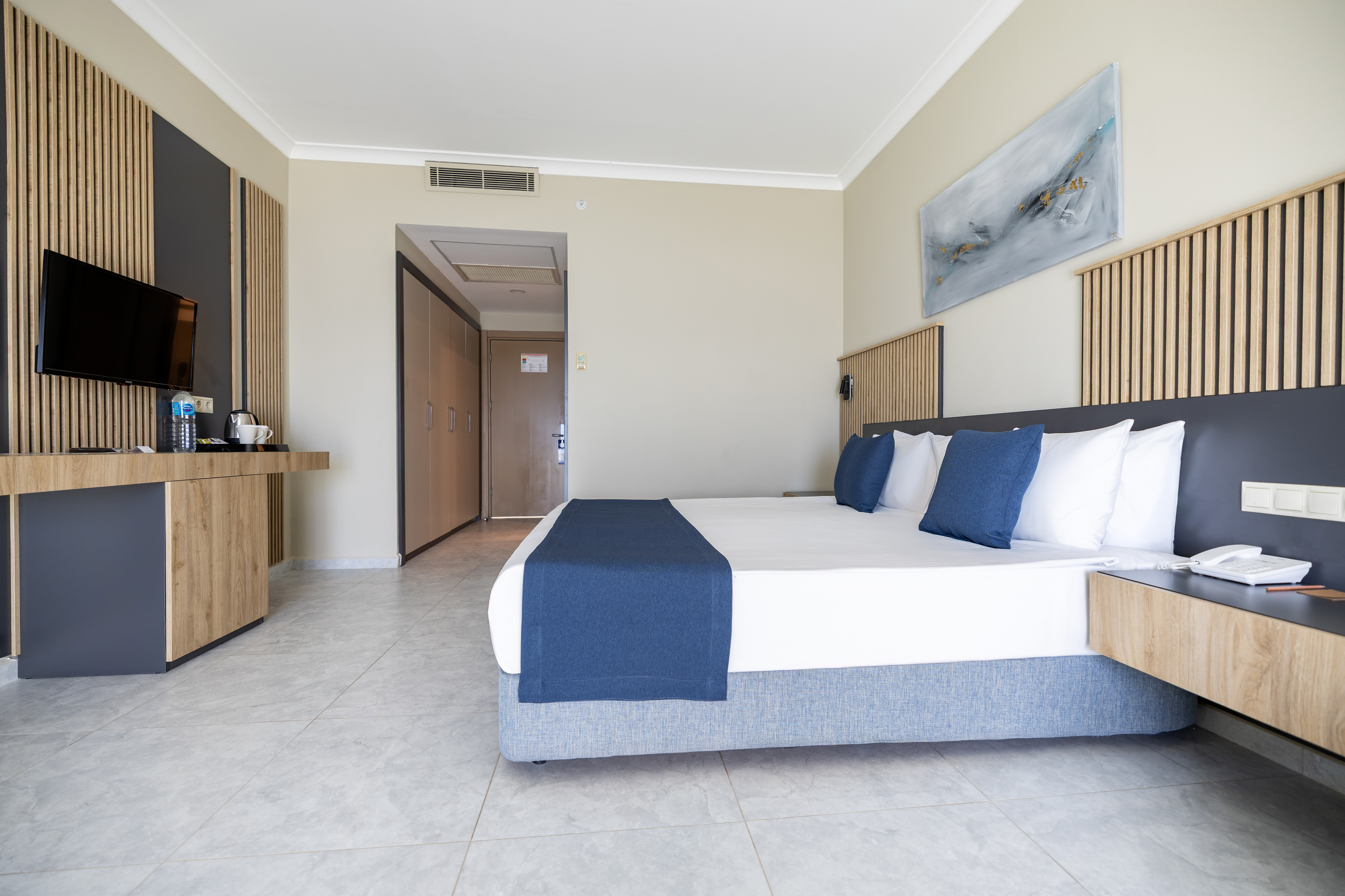 Club Standard Land View Room 4