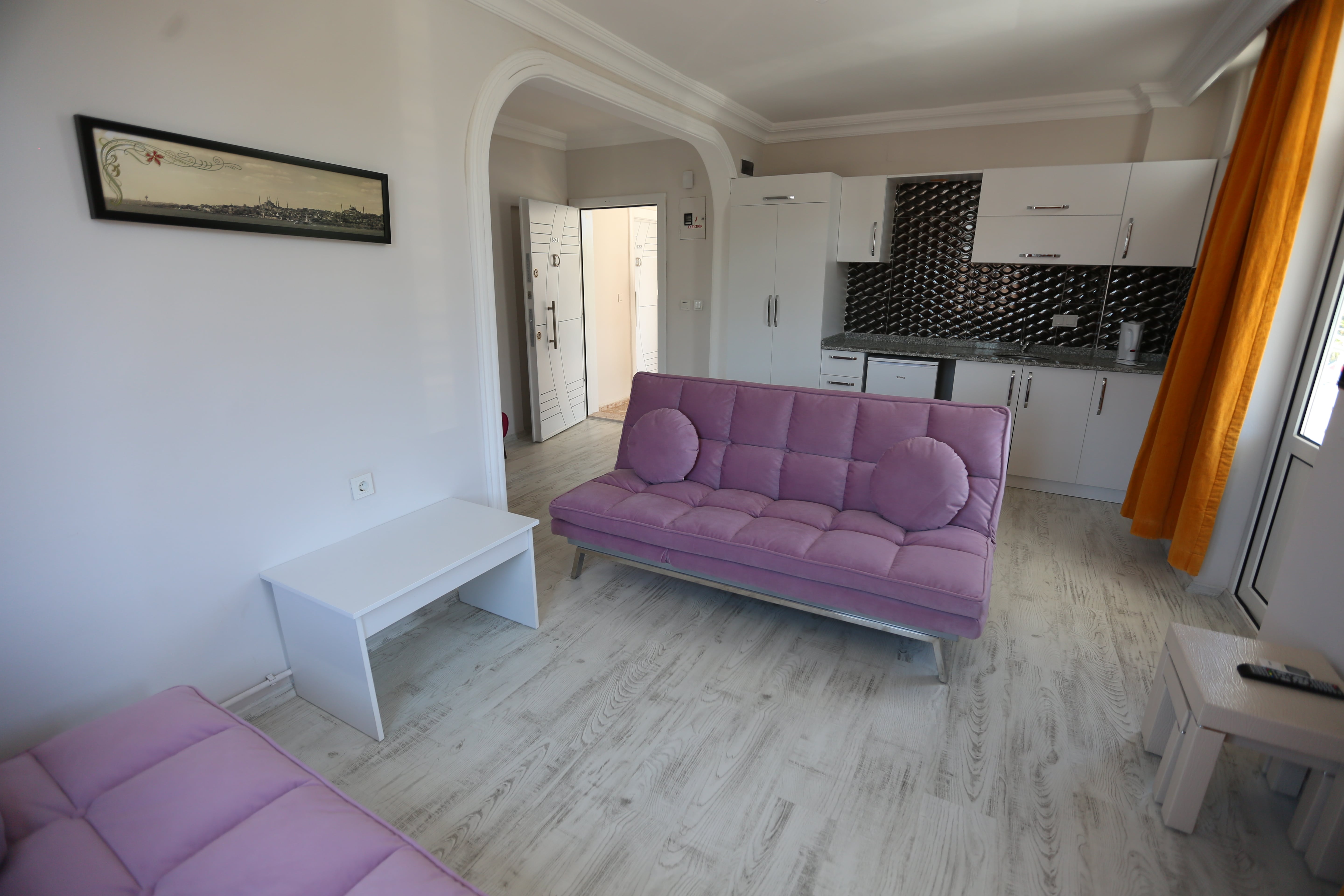 Suite Room 2