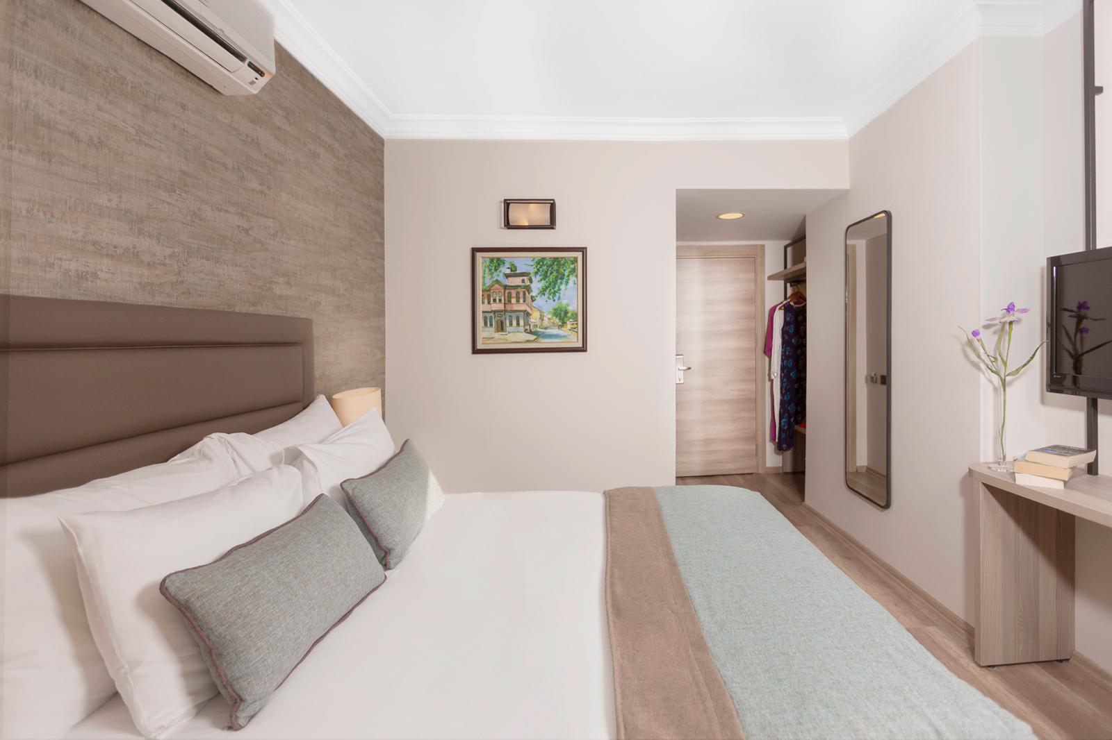 Standard Land View Room 2