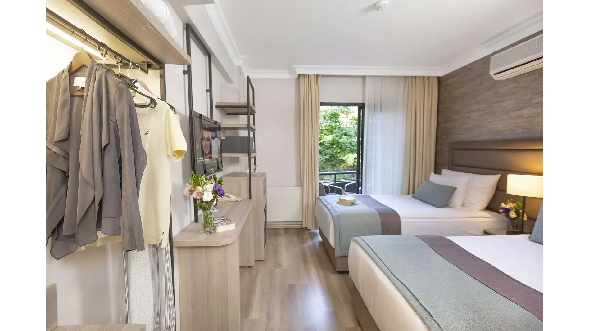 Standart Pool View Room 1