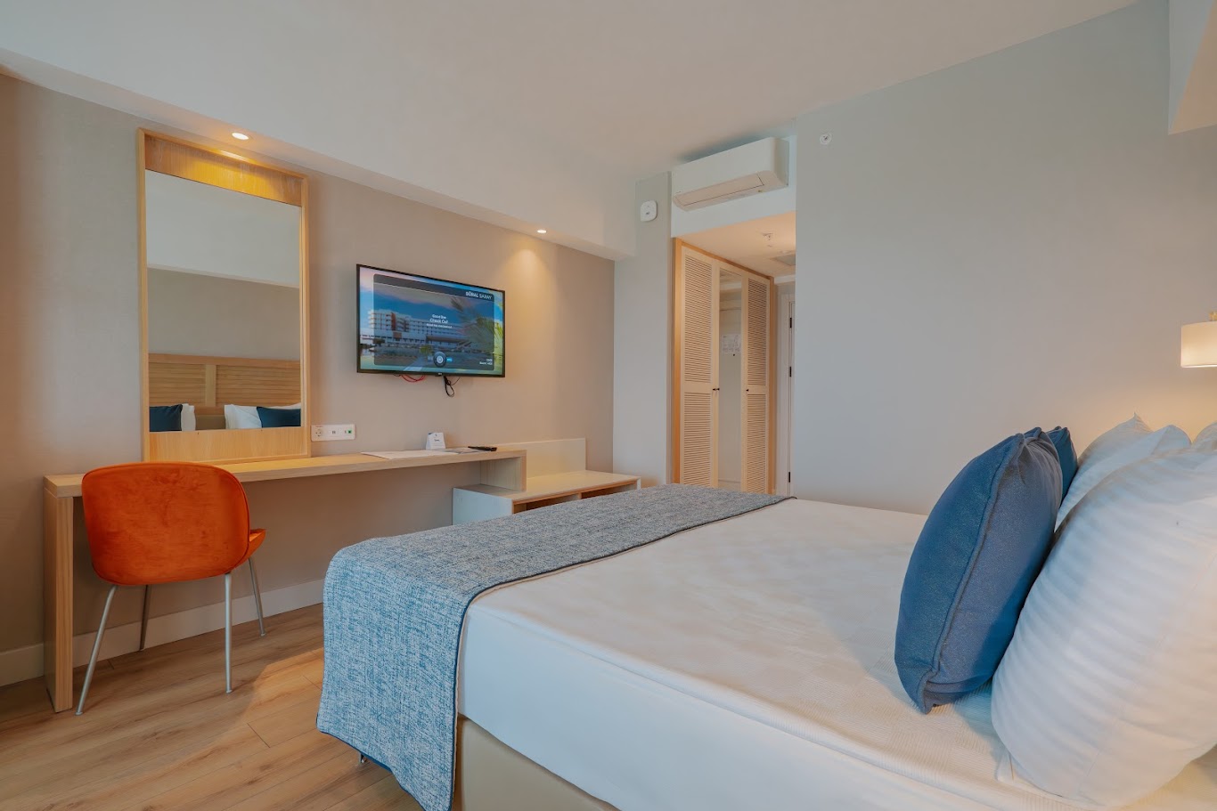 Standard Room Side Sea View 1