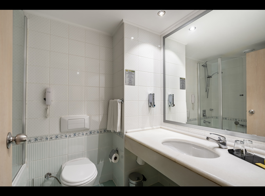 Standard Land View Room 3