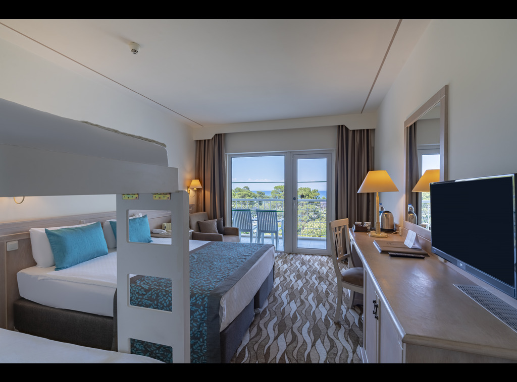 Bunk Bed Garden View Room 1