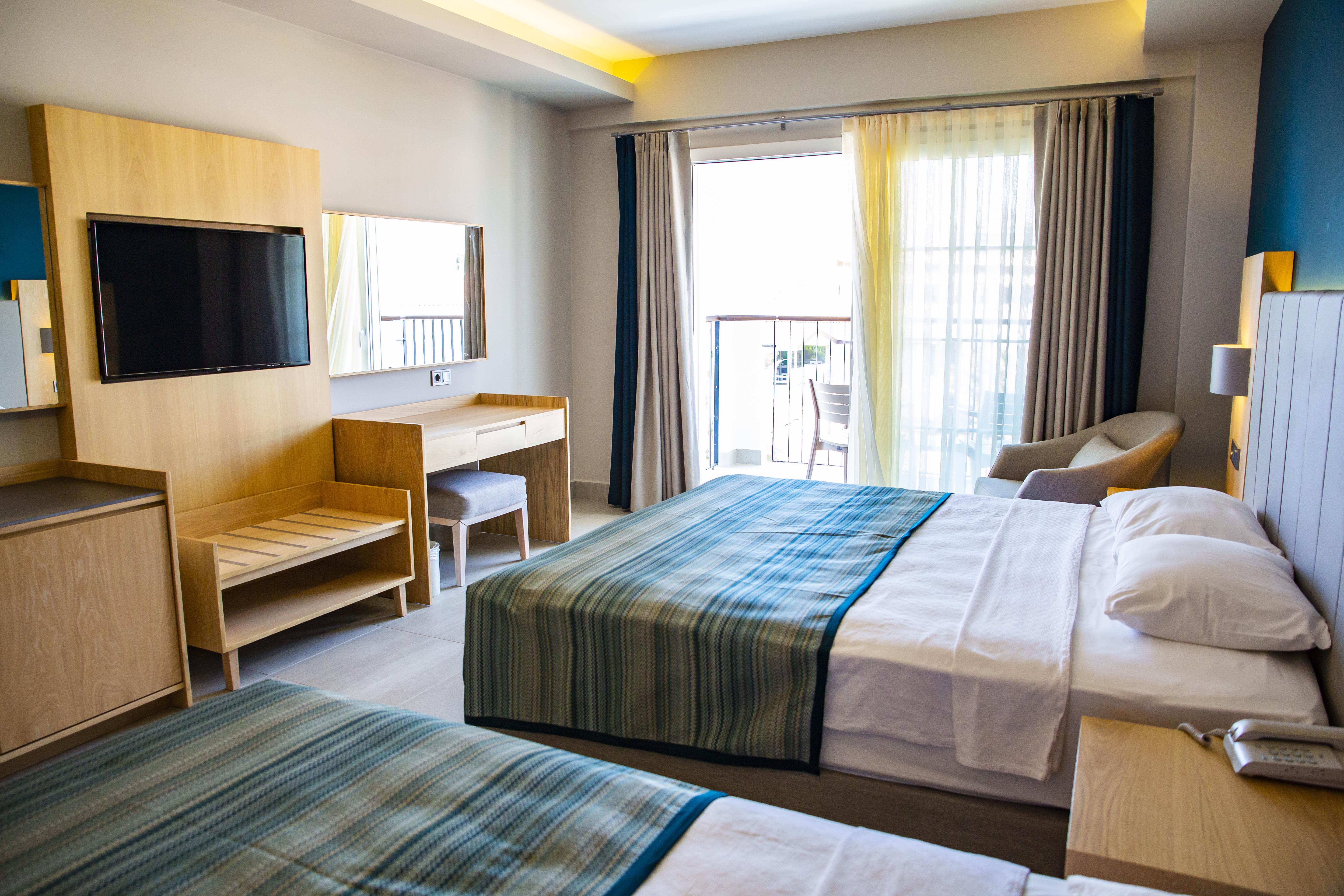 Superior Room Sea View With Balcony 1