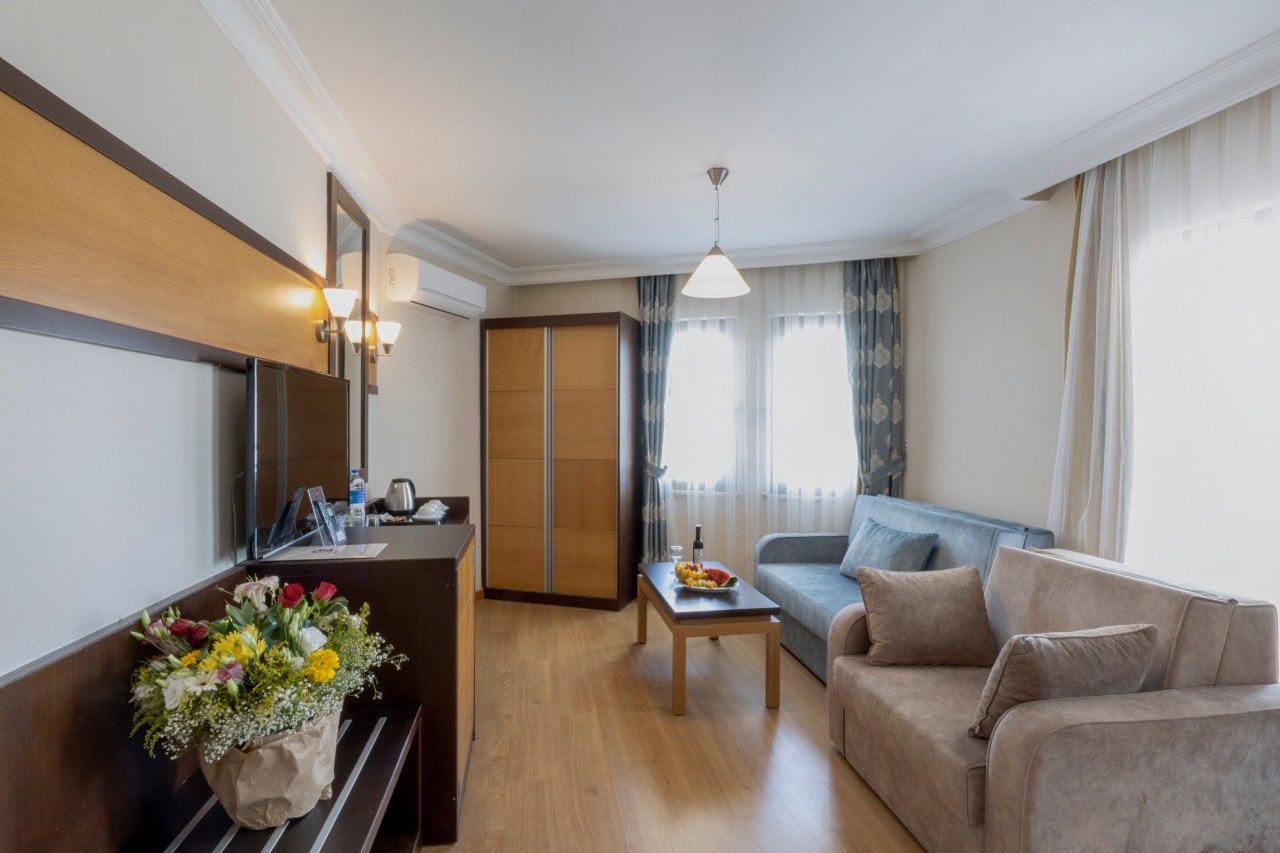 Family Room 1