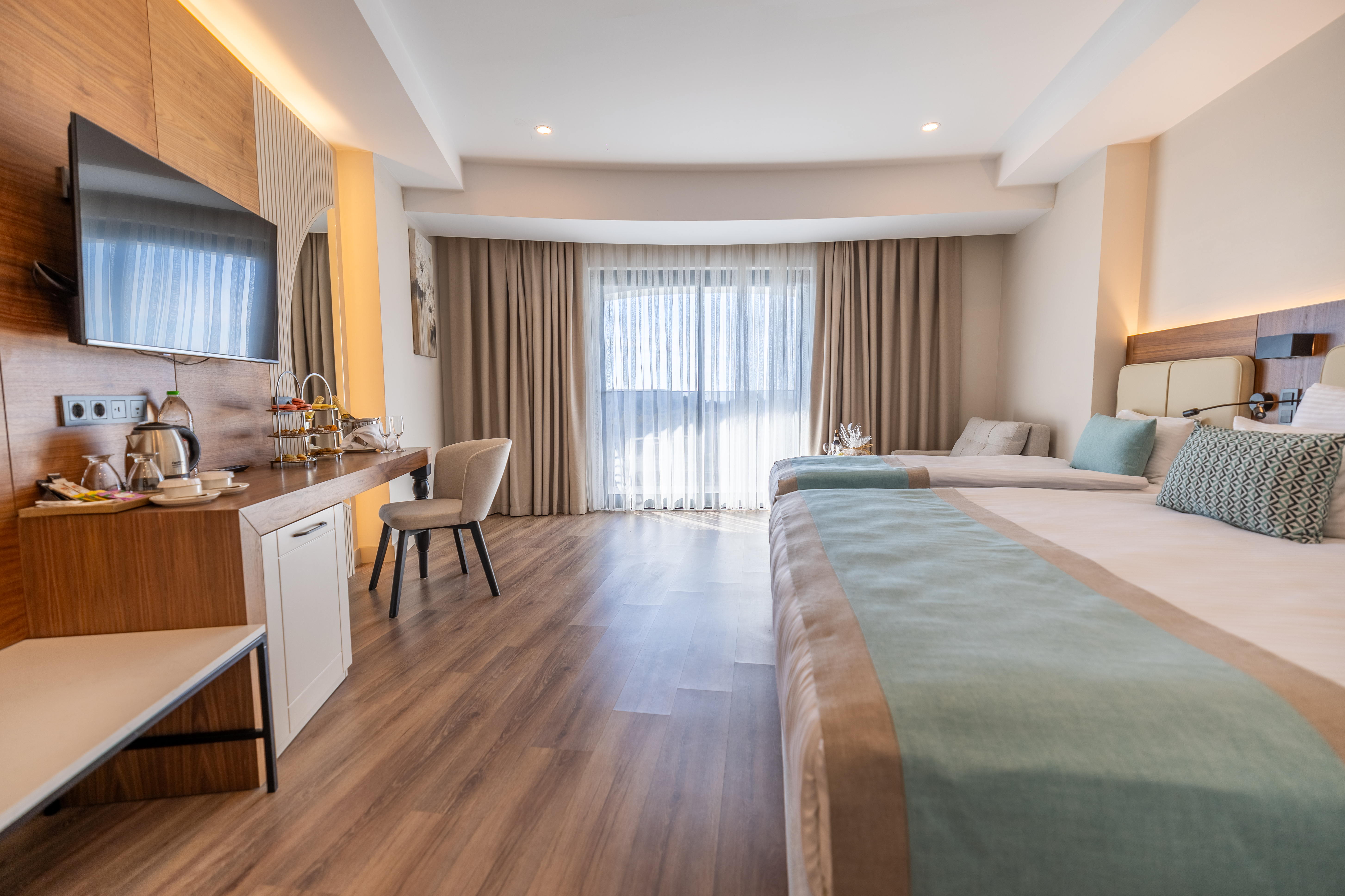 Std Room With Pool View 1