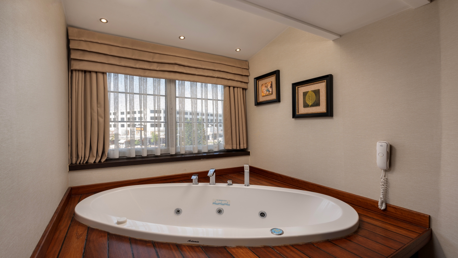 Family Room 3