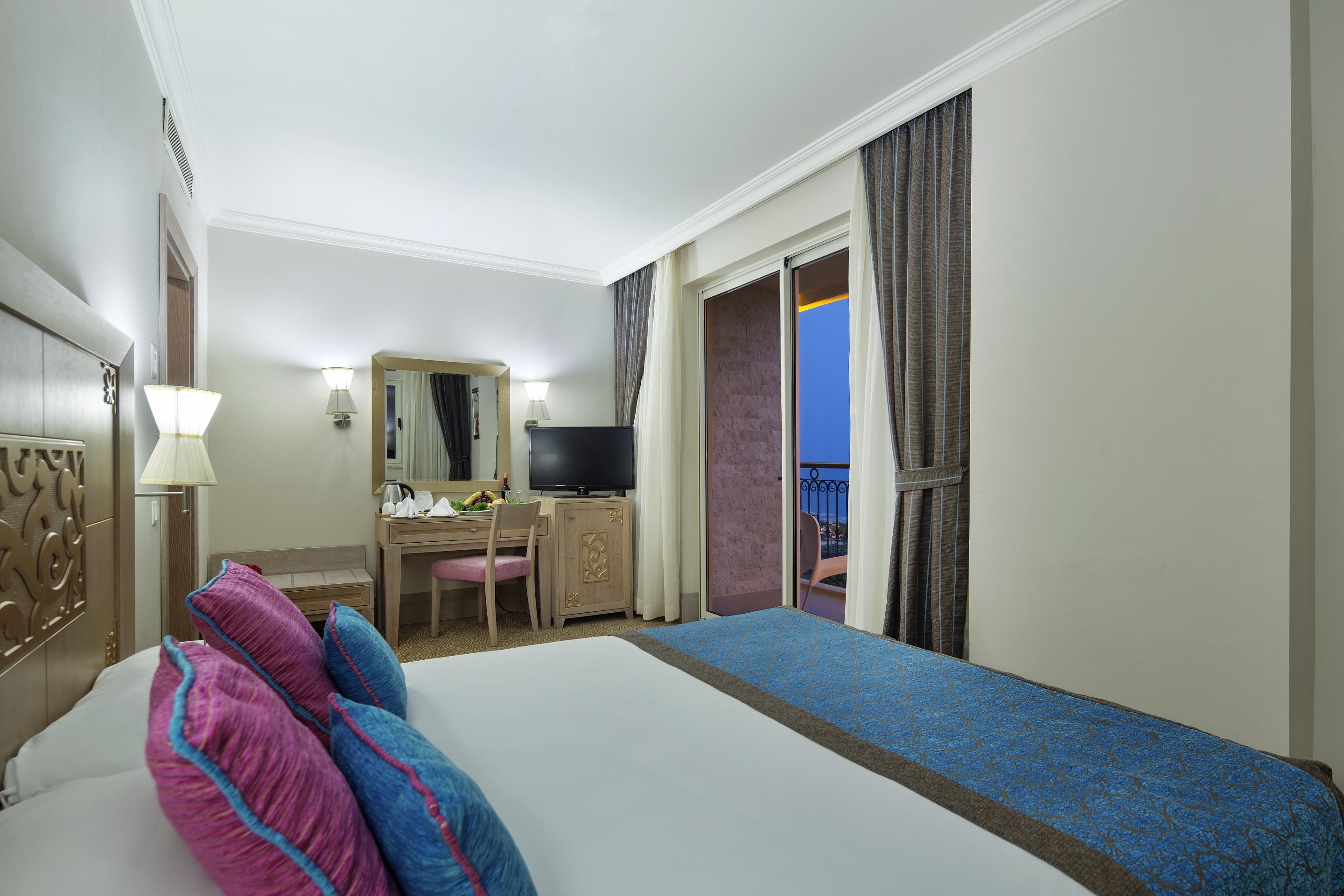 Family Room Side Sea View 2 Bedrooms 2