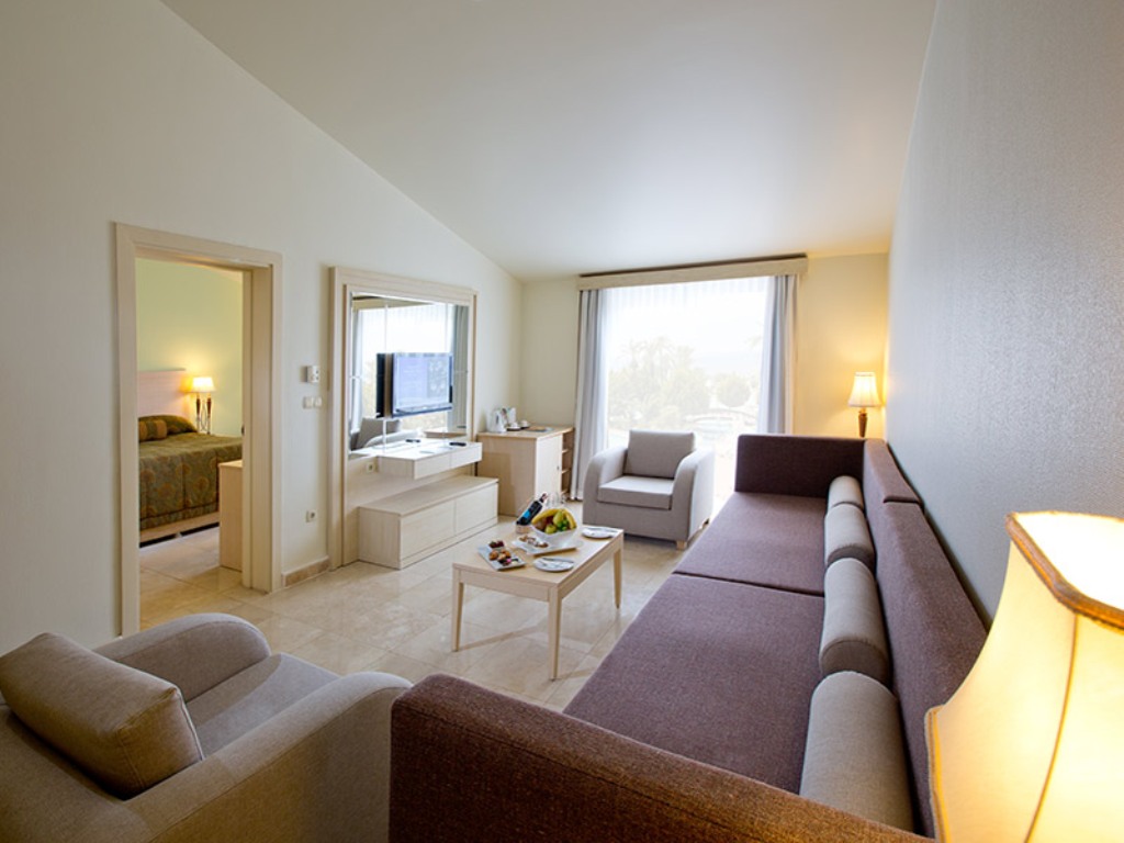 Suite 2