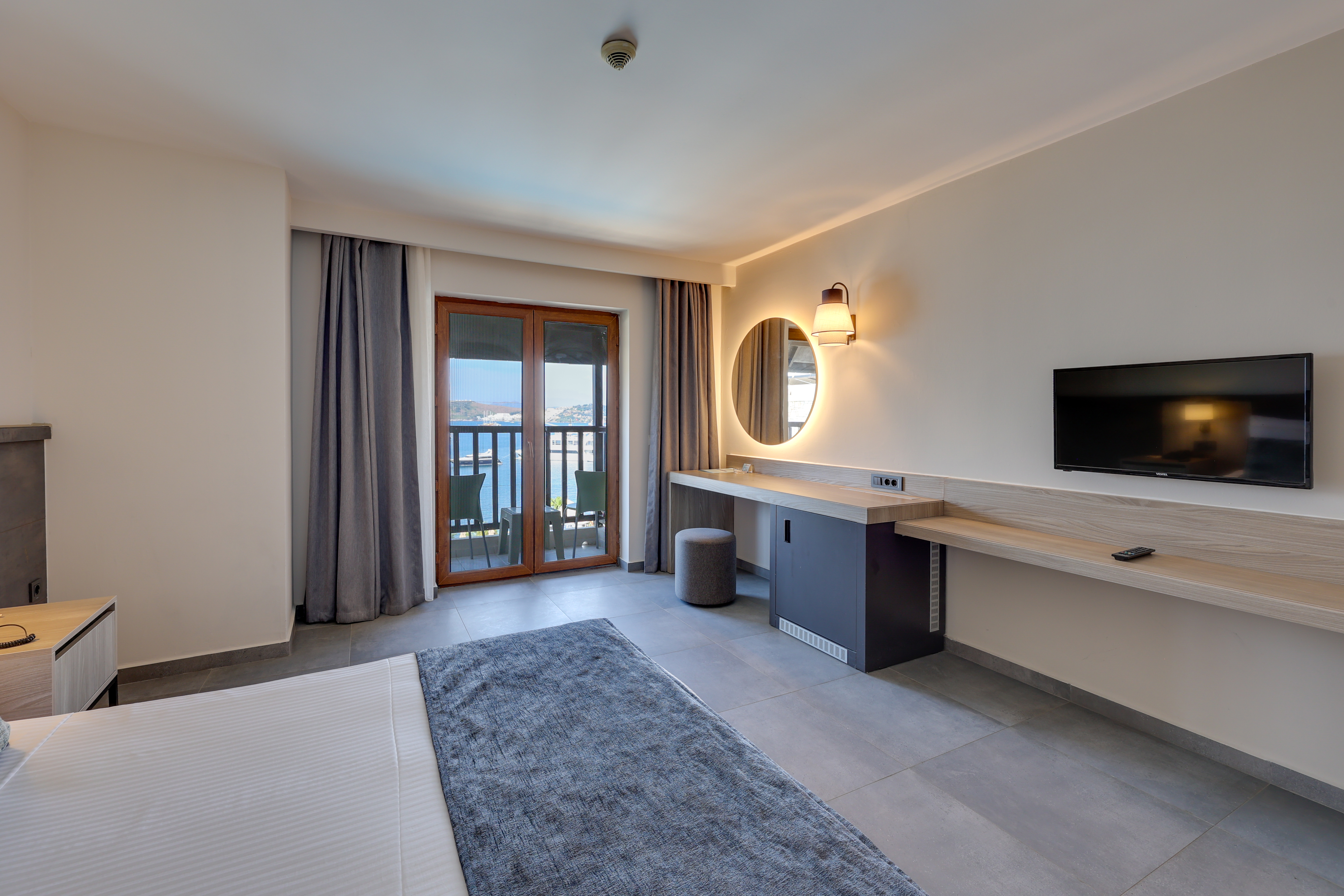 Standard Seaview Room 4