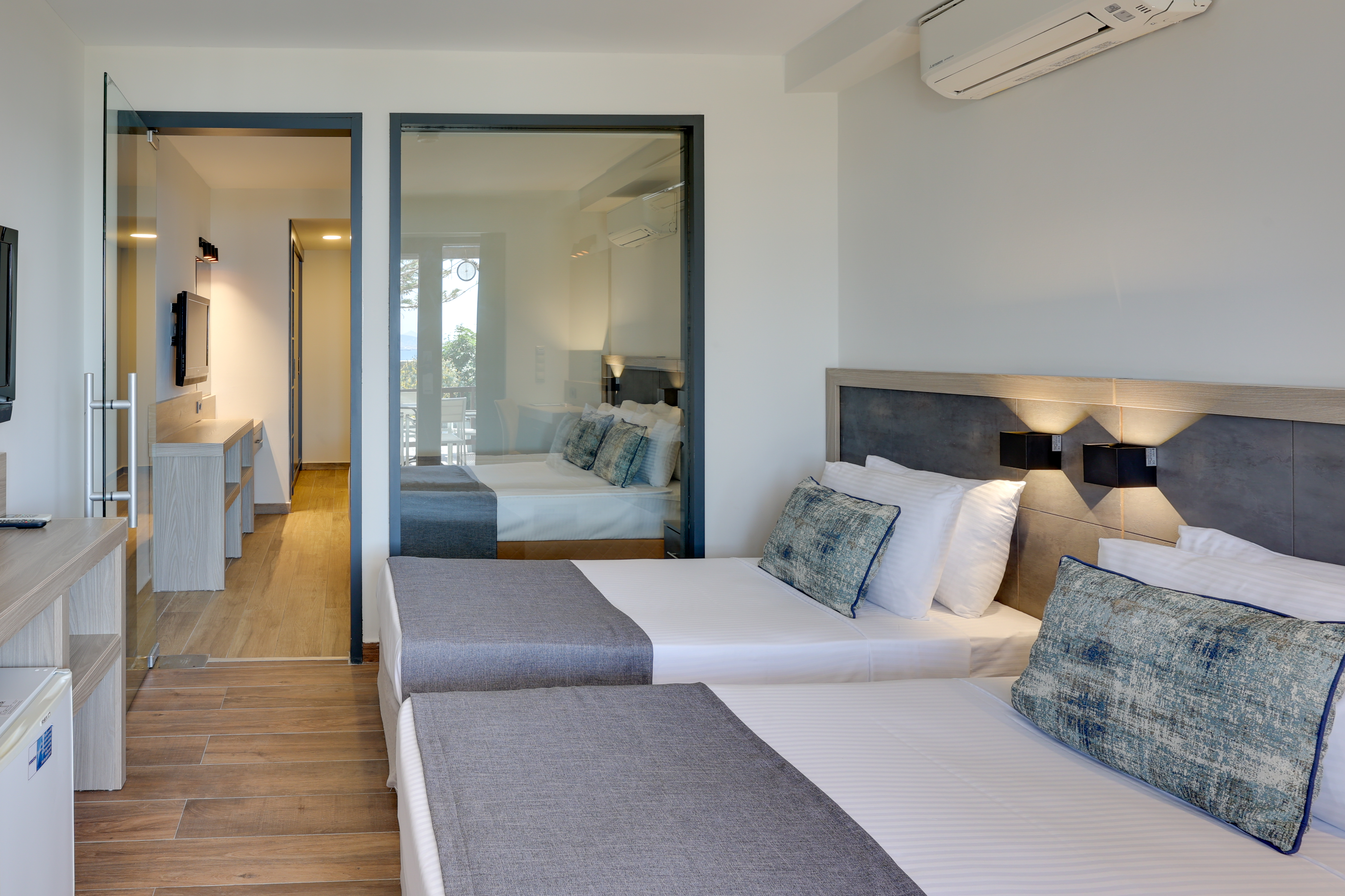 Family Seaview Room 1