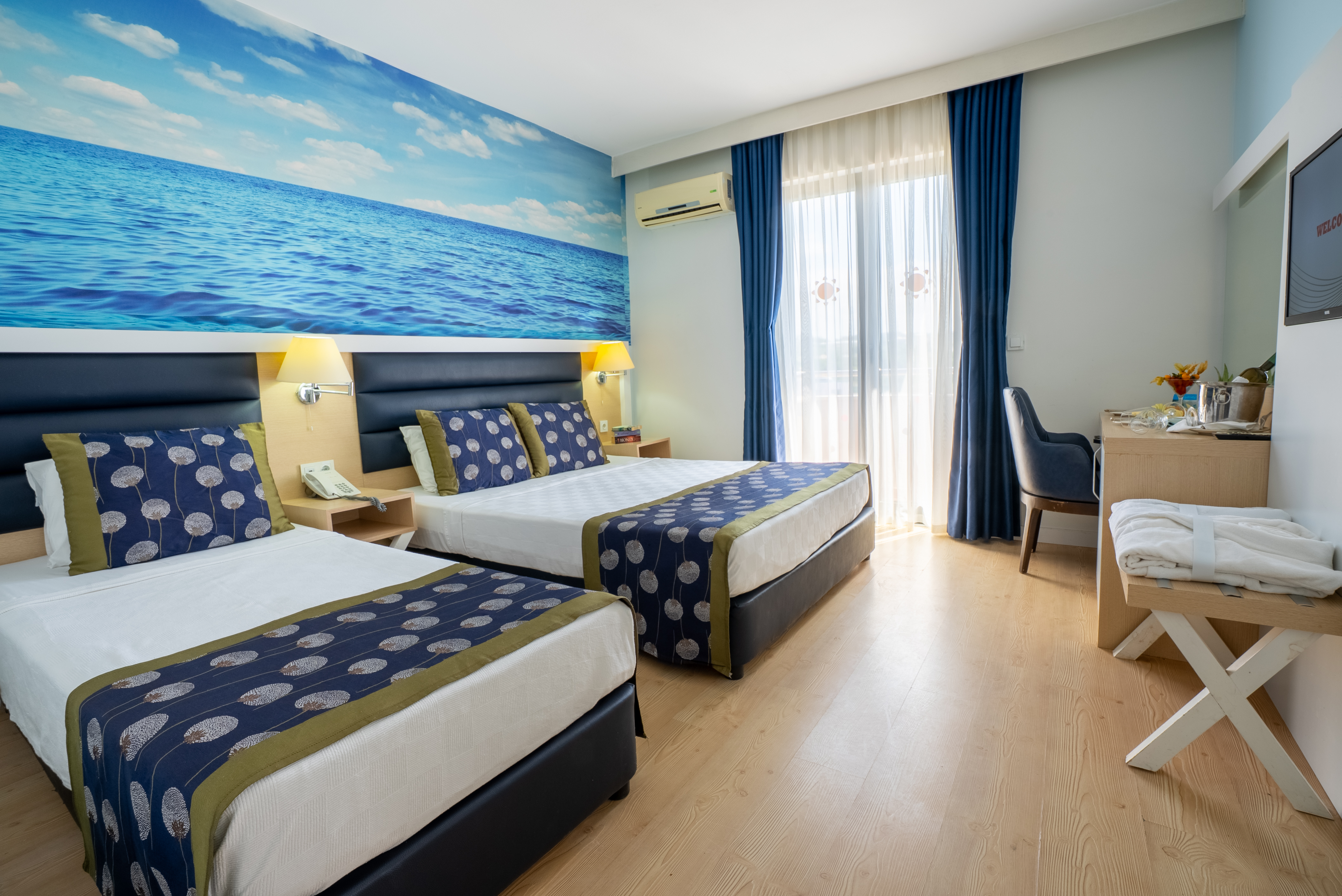 Standard Room Land View/Sea Side View 1