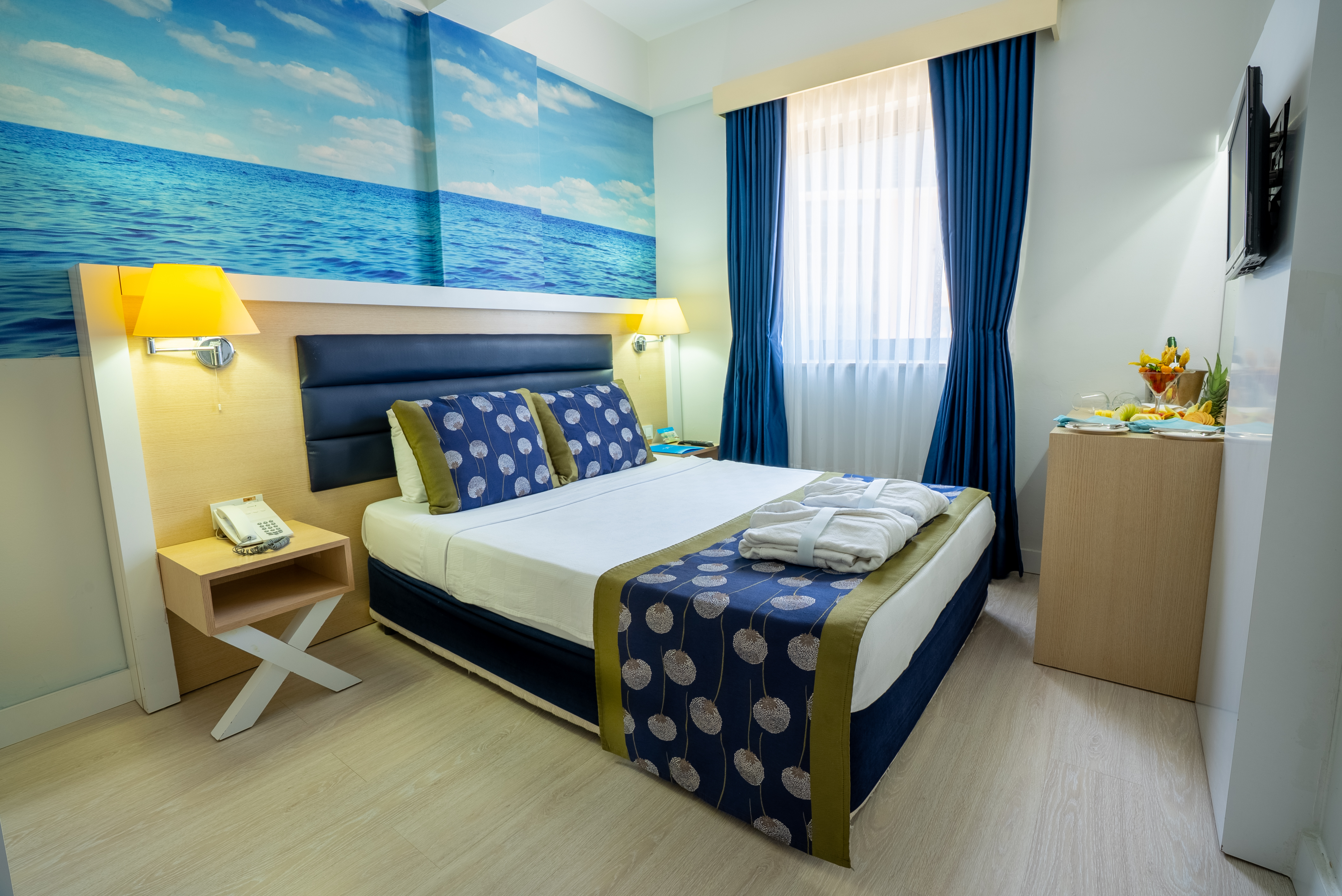 Economy Room 1