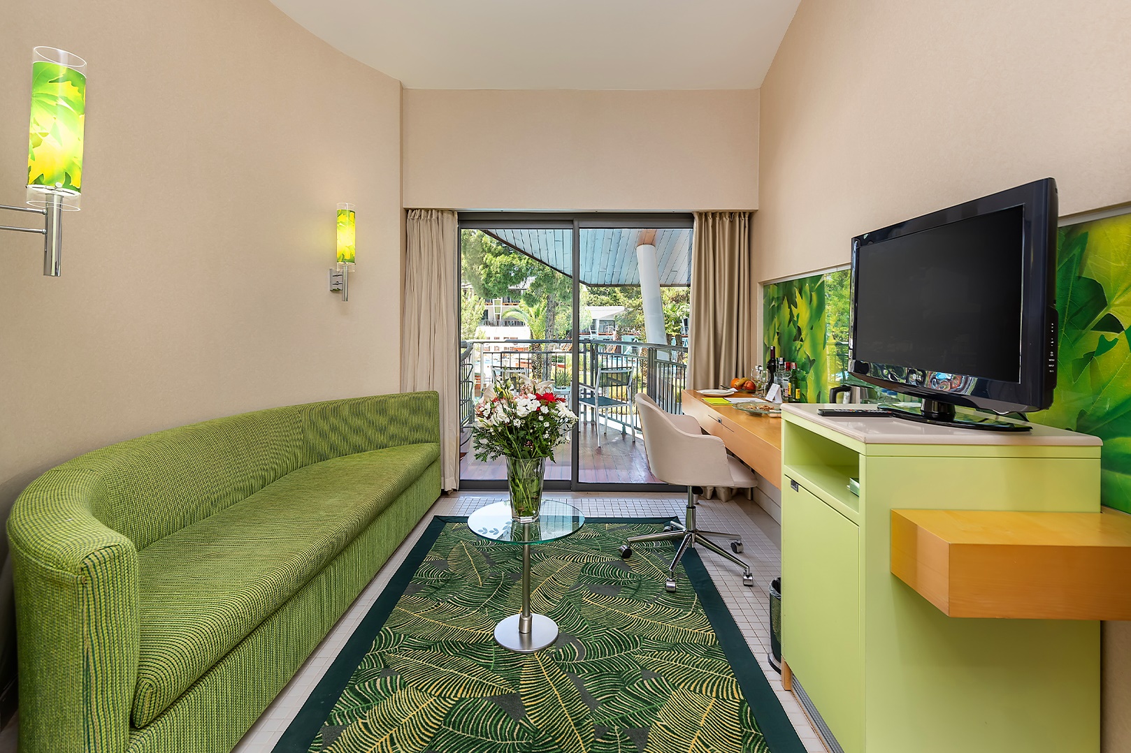 JUNIOR SUITE (Lake Side with Pool View) (Anex Building) 3