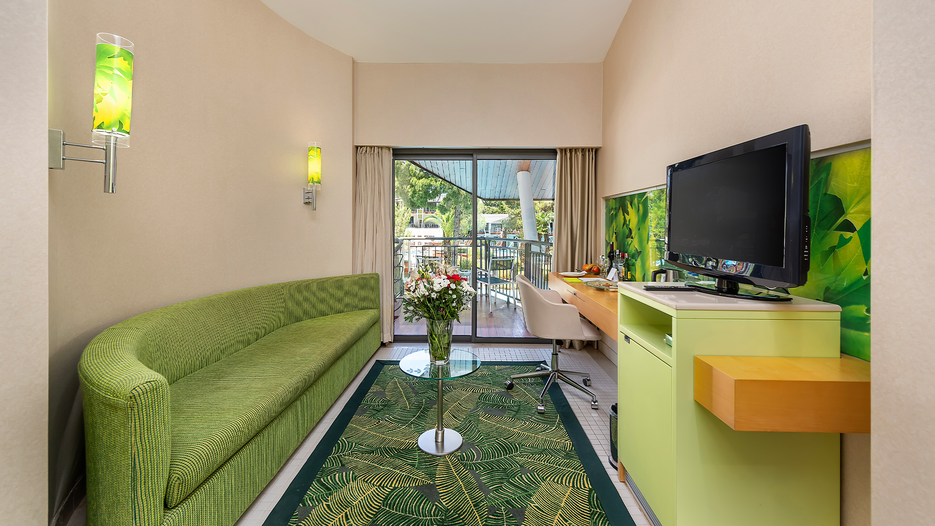 JUNIOR SUITE SWIM UP (Direct Pool Access) (Anex Building) 3