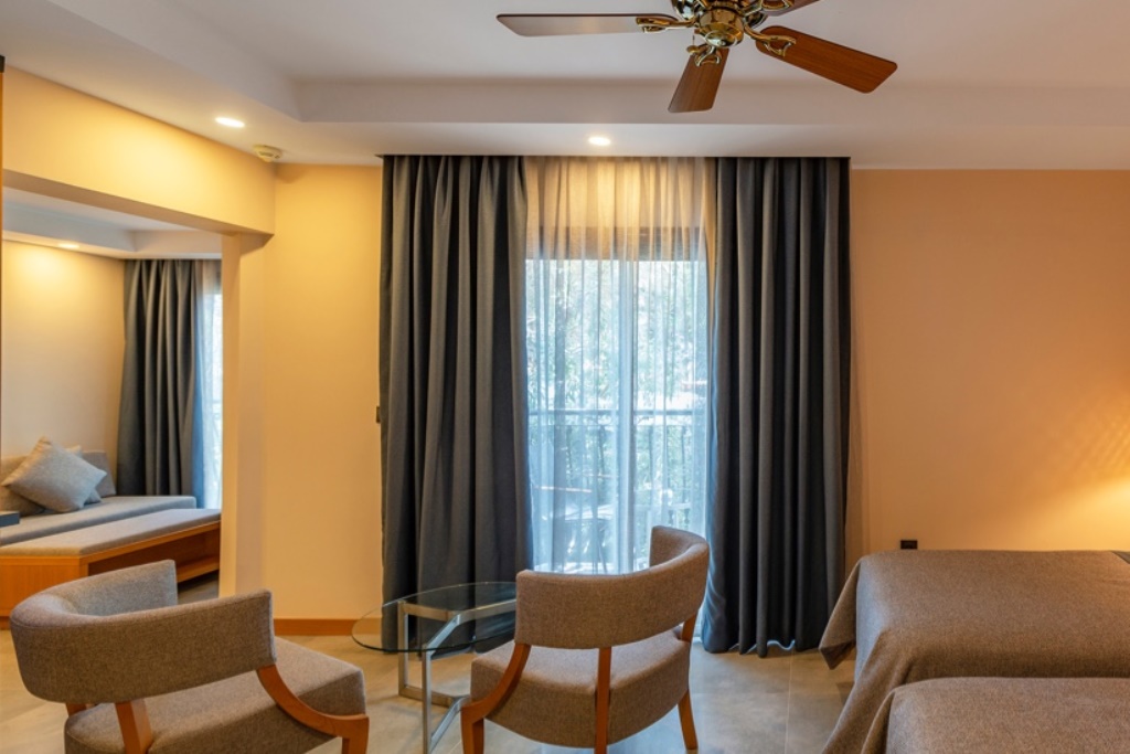 Superior Garden Room 2