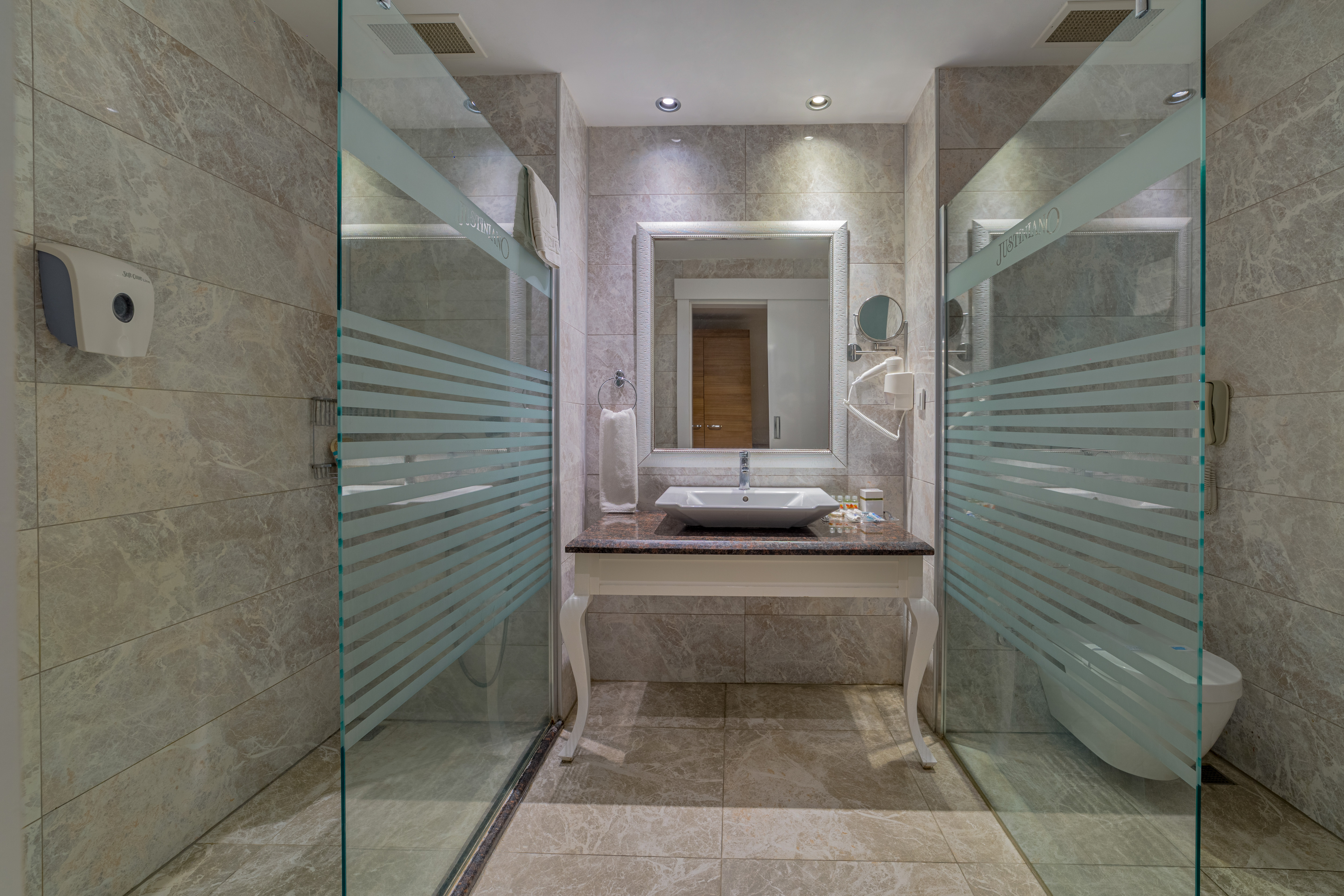 Coral Room 1