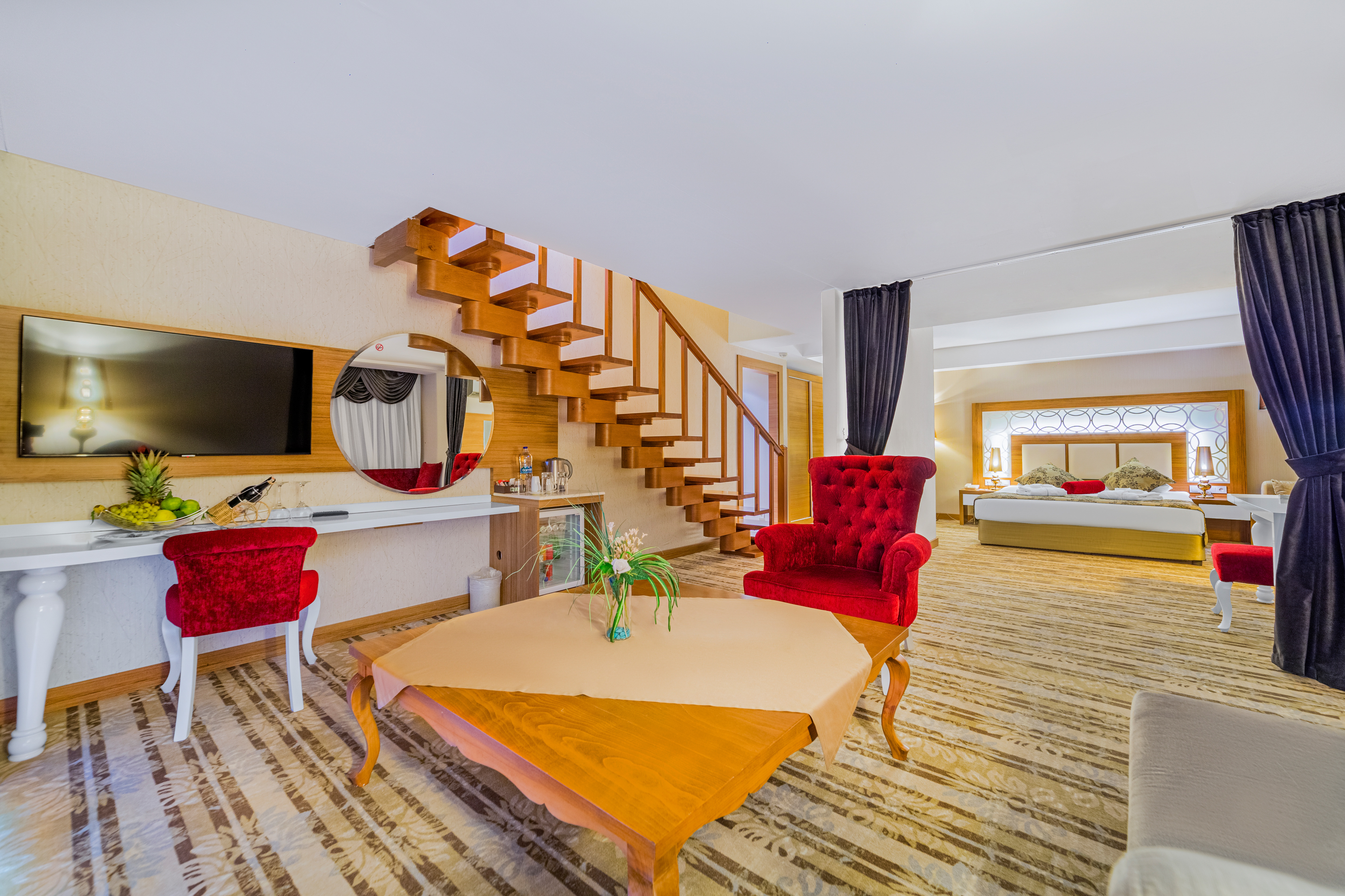 Penthouse 4