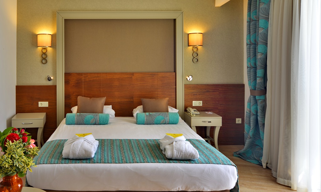 Economy Room 2