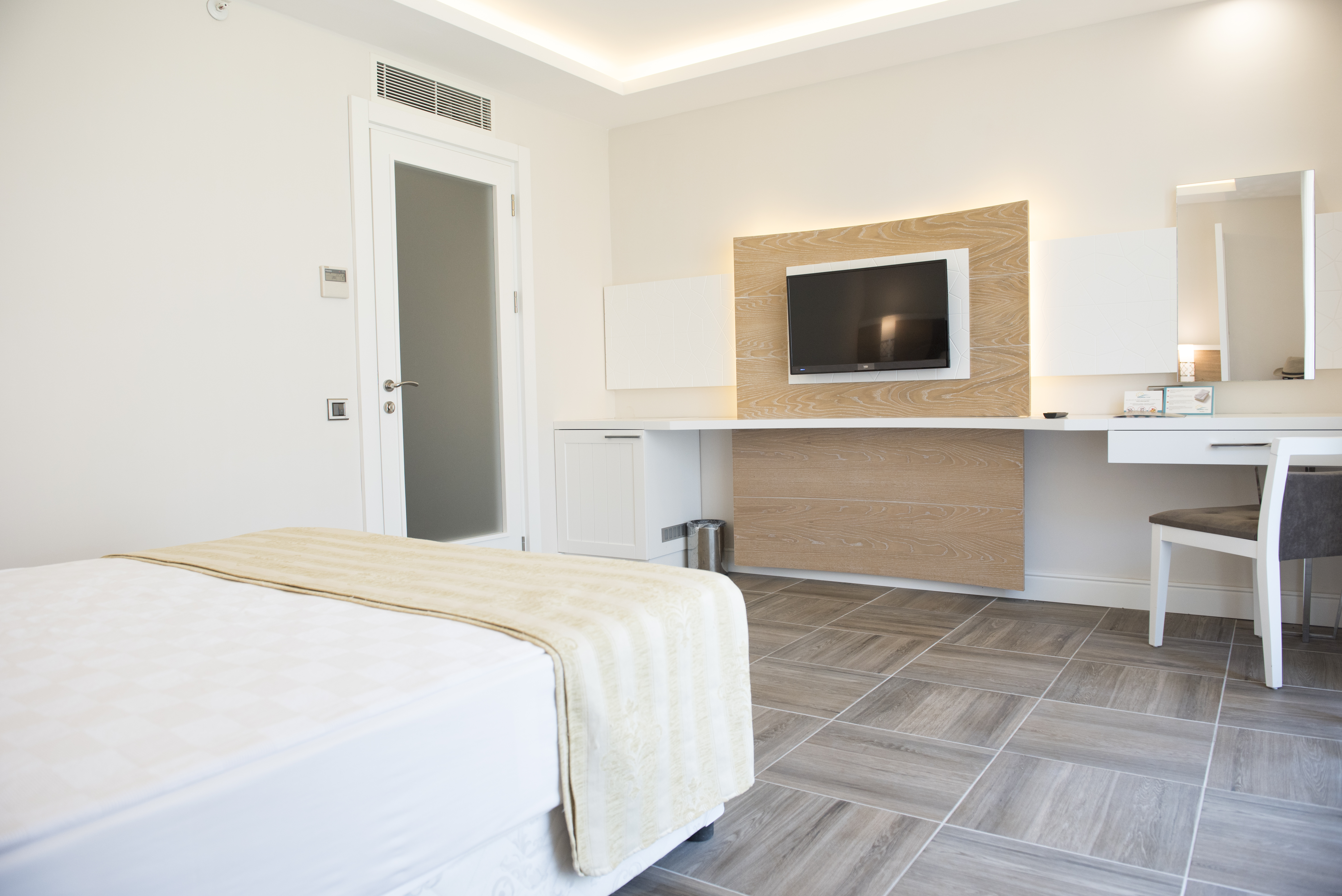 Family Room 4