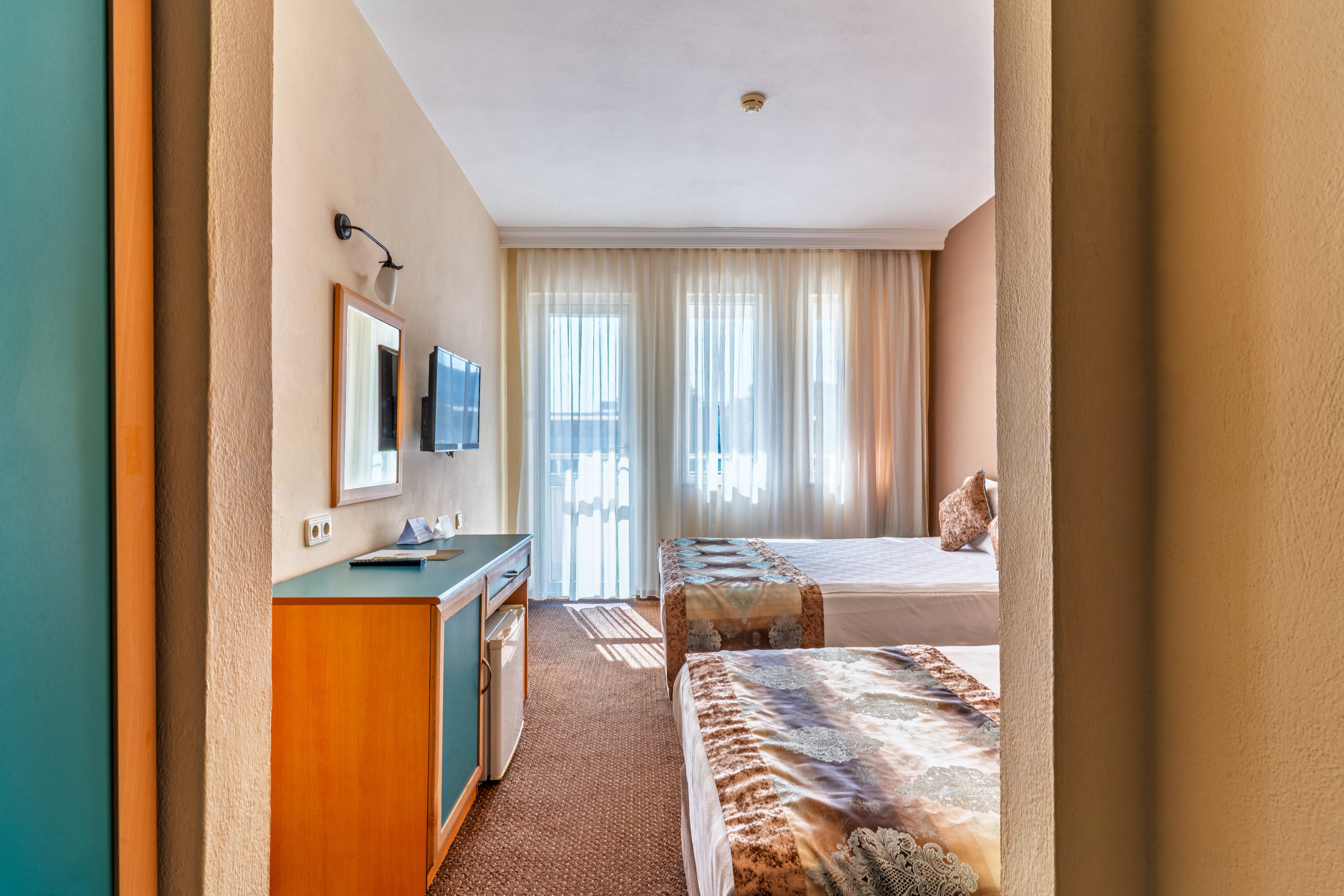 Standard Plus Room 1