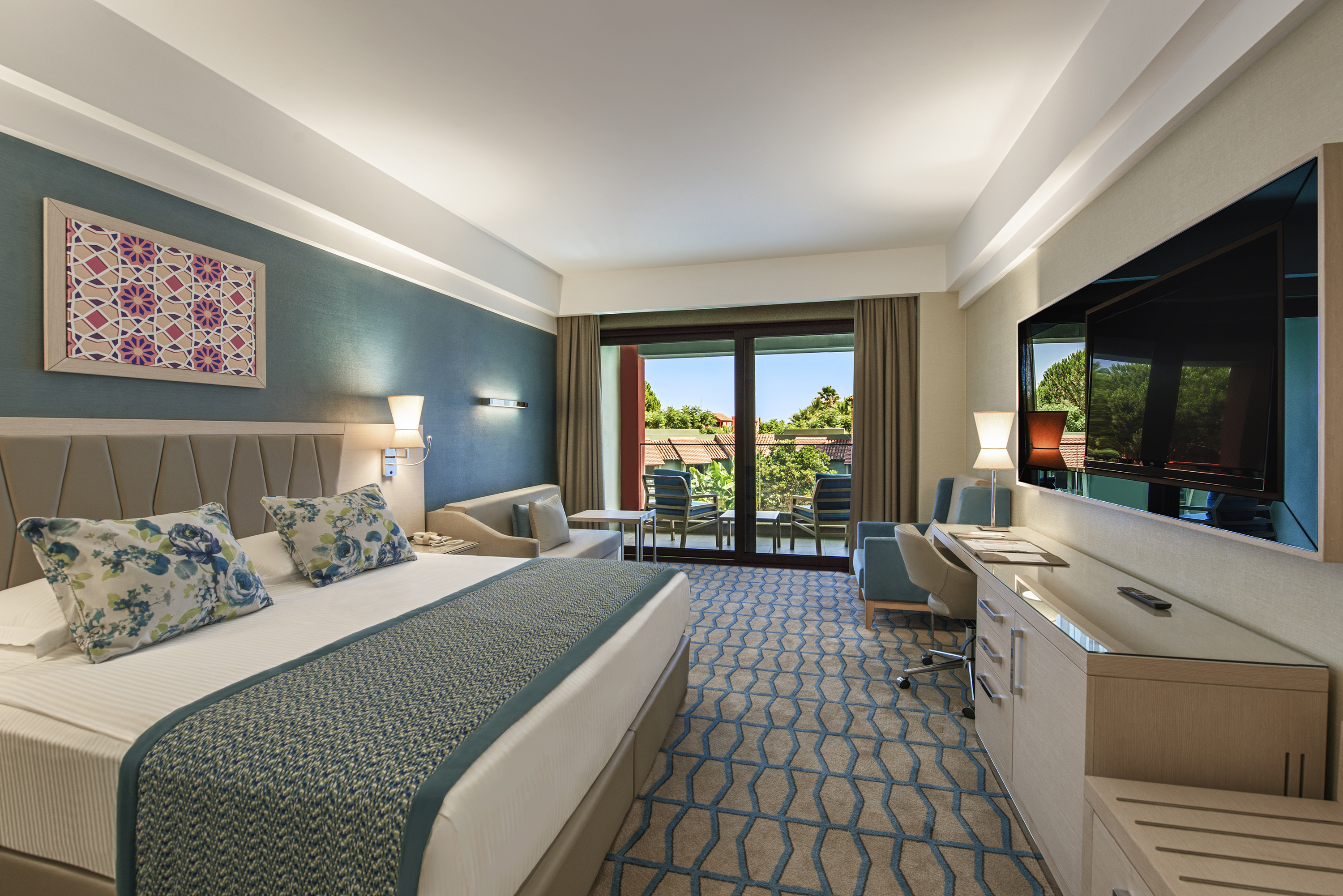 Deluxe Building Standard Room 1