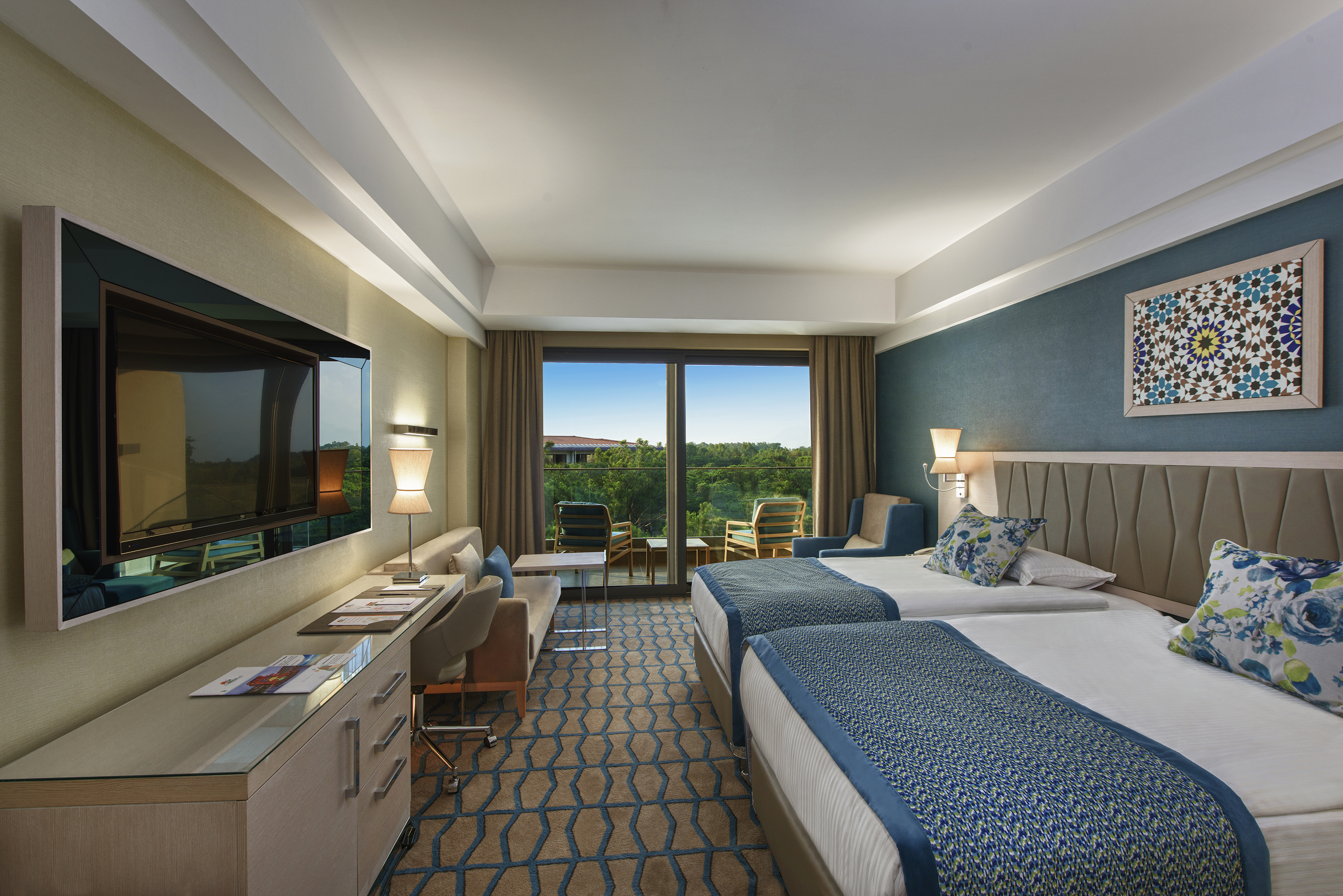 Deluxe Building Standard Room 2