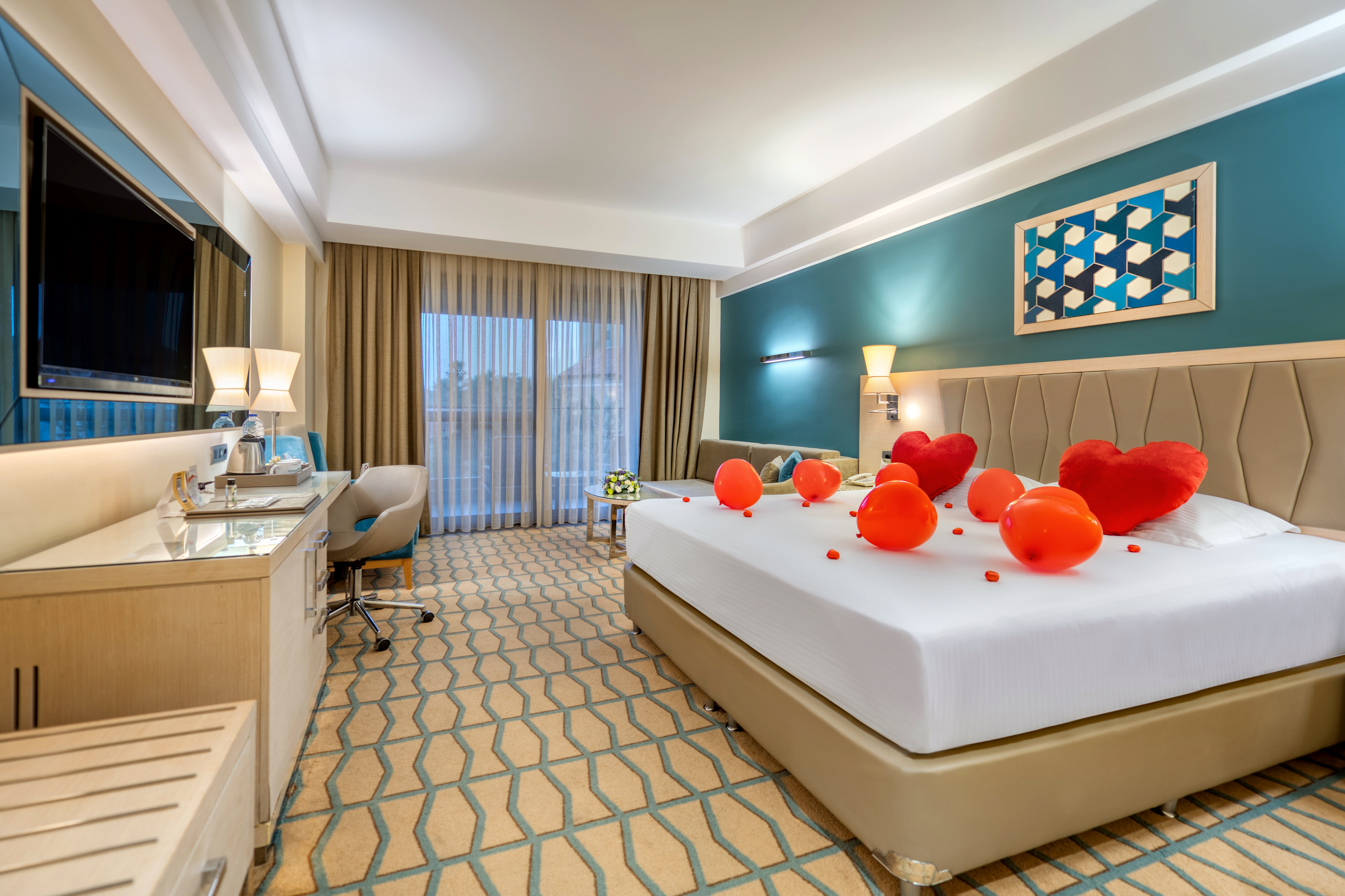 Deluxe Building Standard Room 4