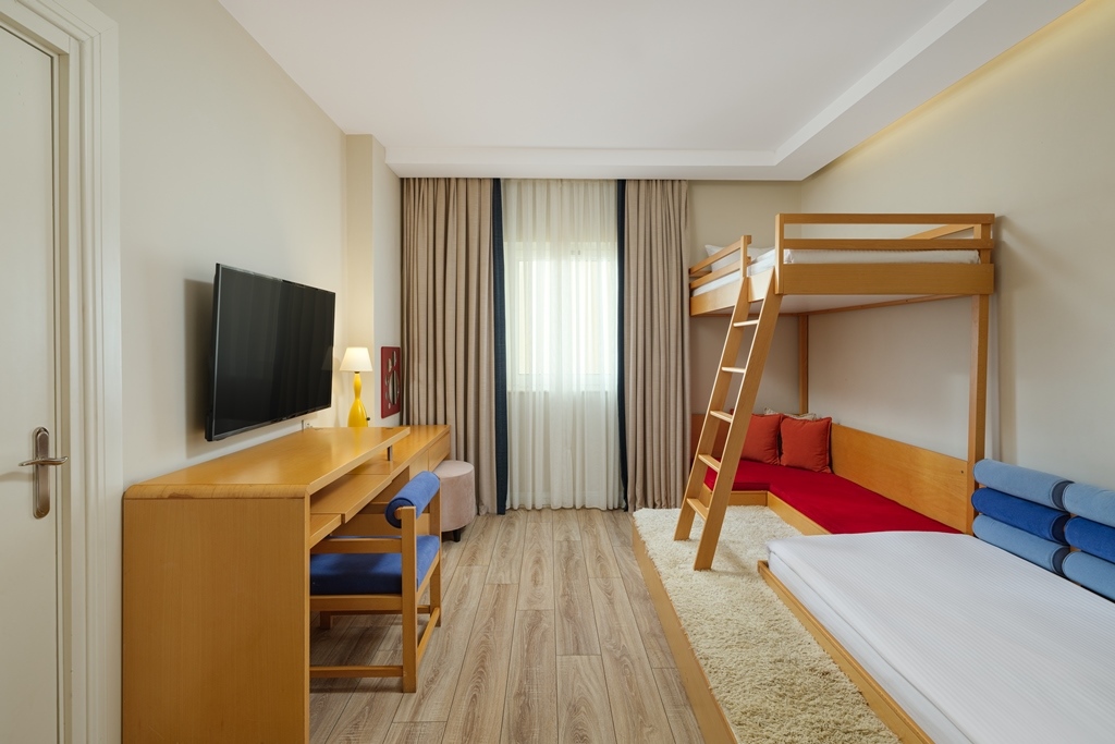 Kids Suite 4