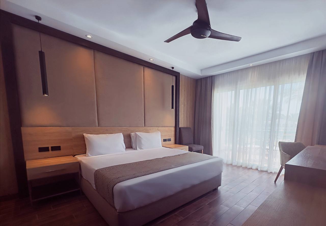 Deluxe Garden View Room 1