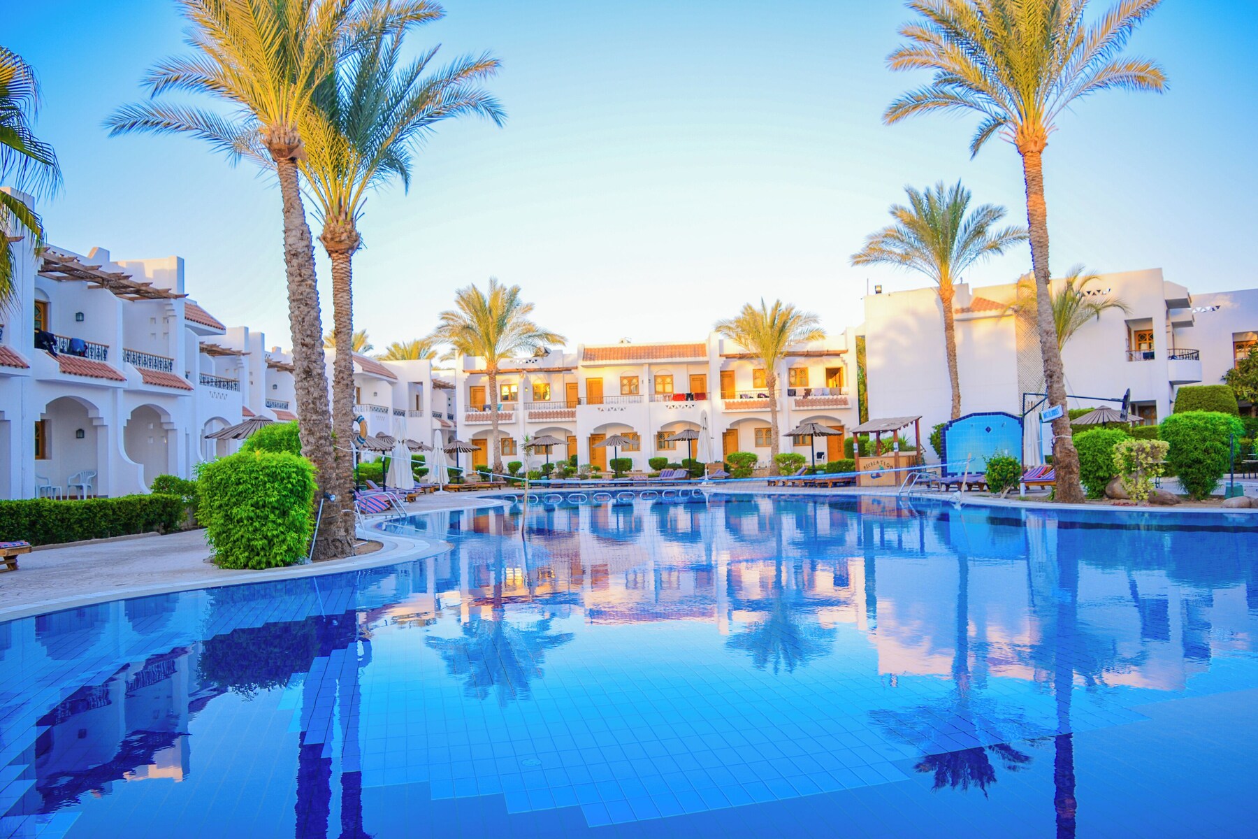 Dive Inn Resort