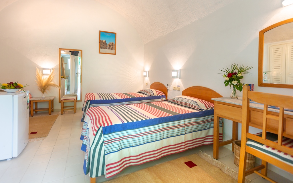 Standard Single Room 2