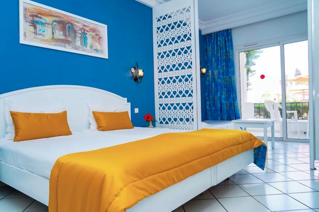 Coral Room 1