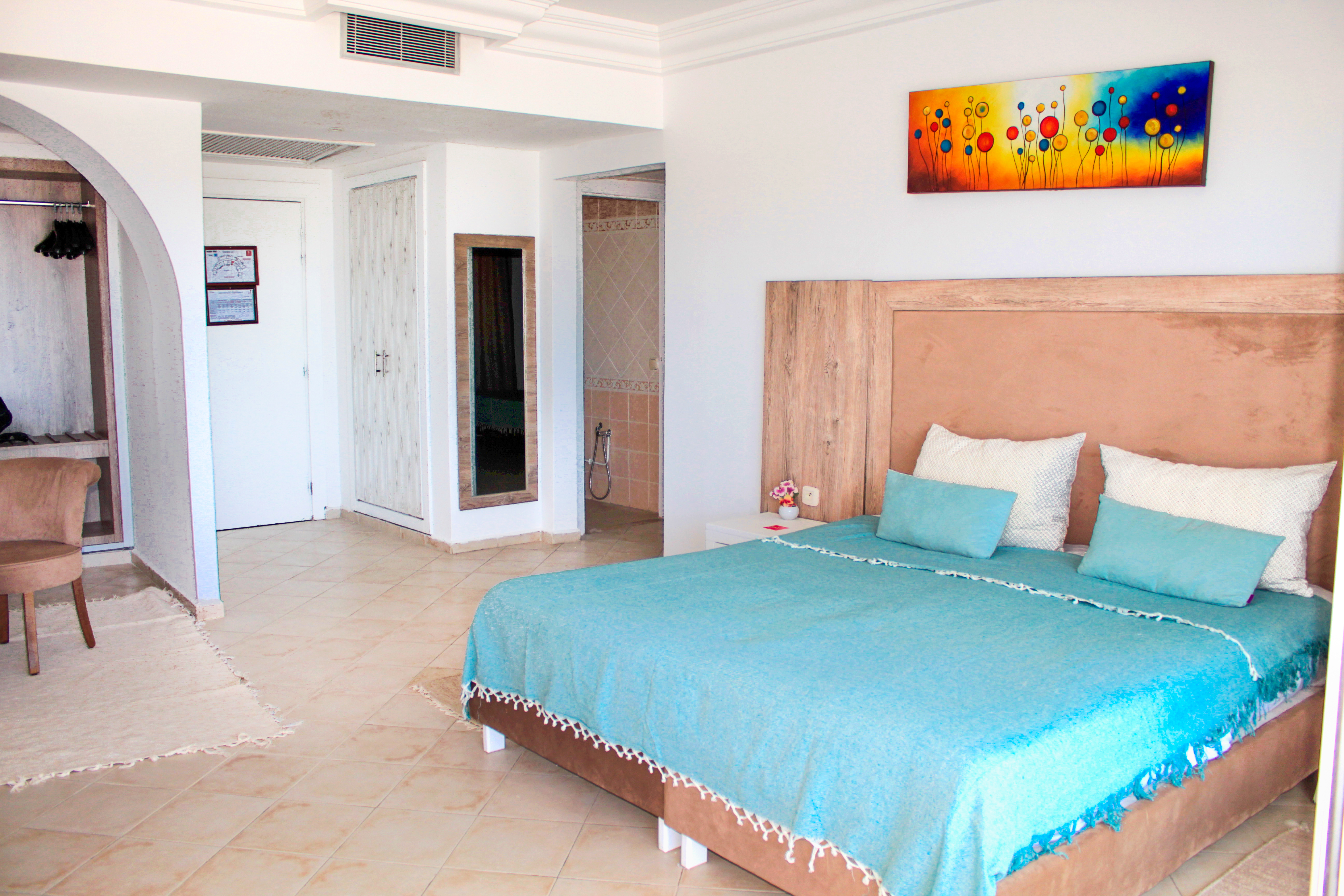 Family Room 4